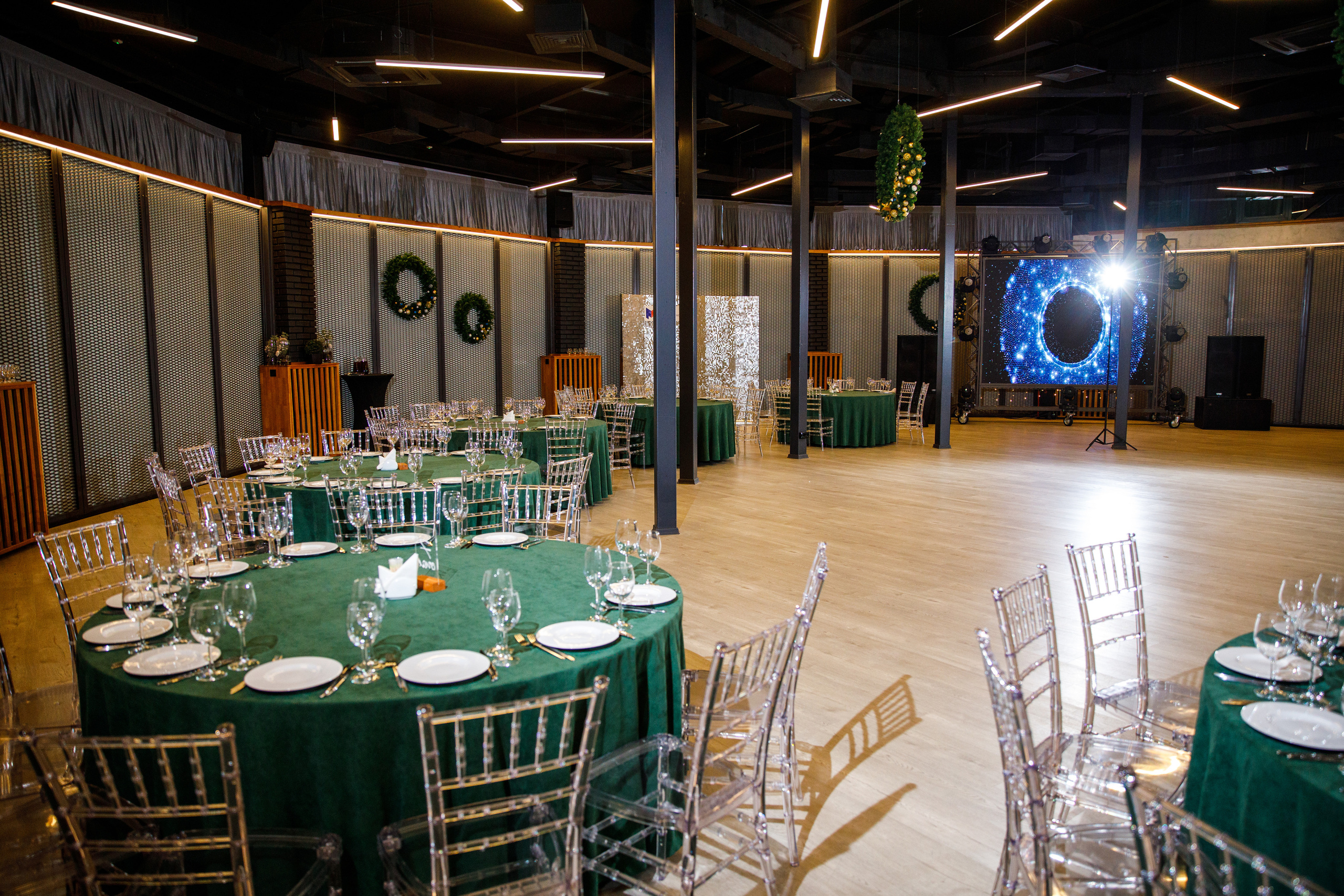 Метрика Недвижимость. Фотограф Антон Никандров