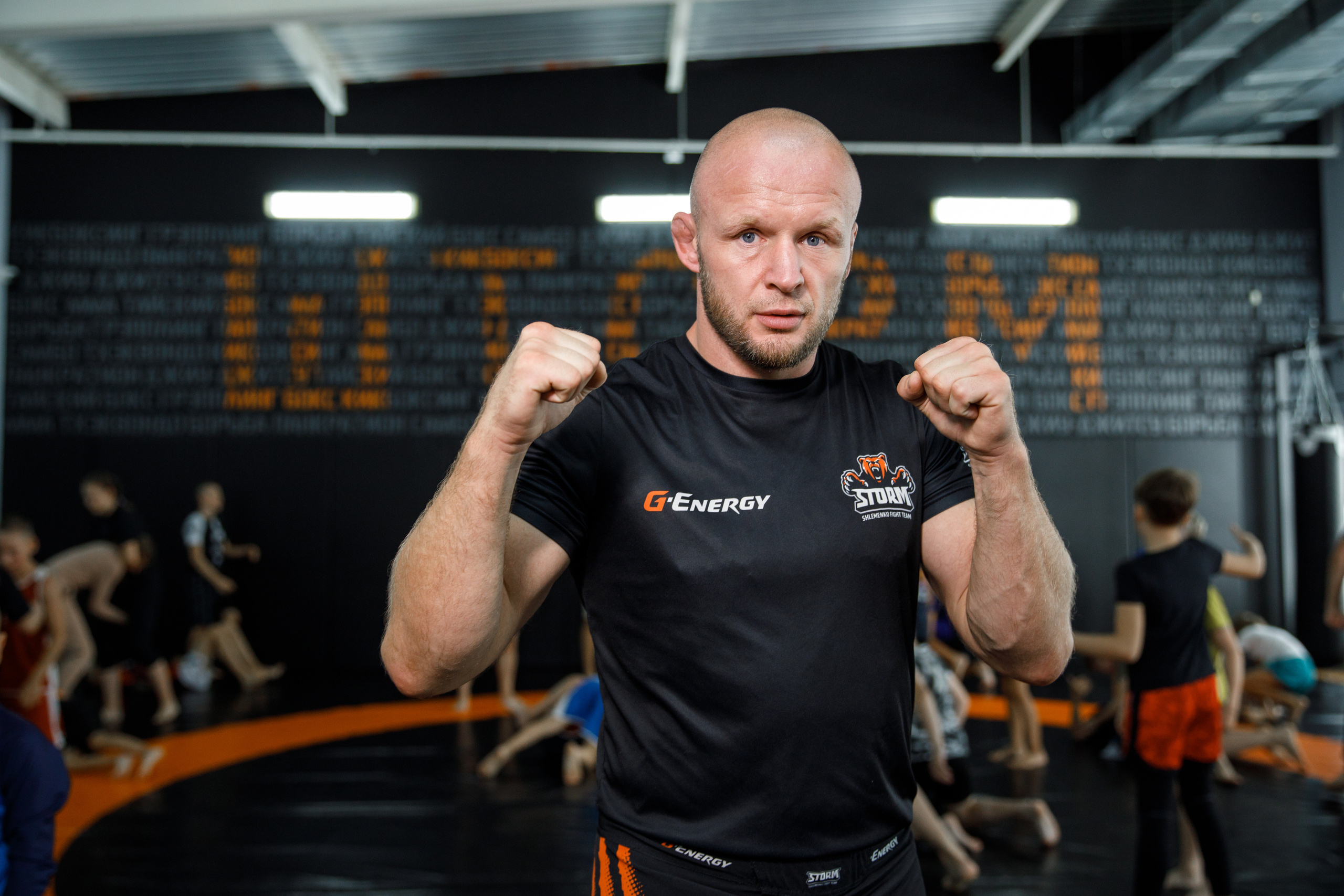 Шторм. Открытие филиала школы единоборств А. Шлеменко в Тюмени. Фотограф Антон Никандров