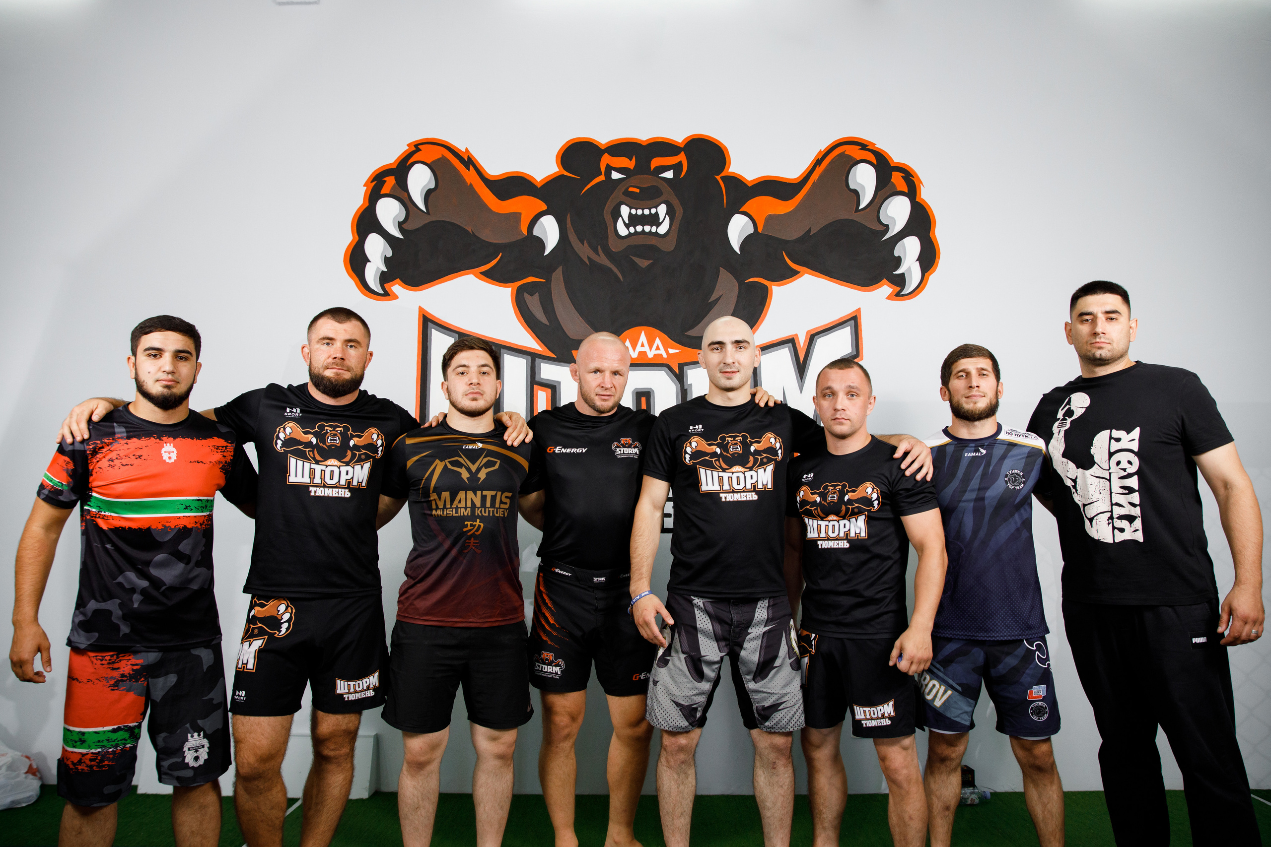 Шторм. Открытие филиала школы единоборств А. Шлеменко в Тюмени. Фотограф Антон Никандров