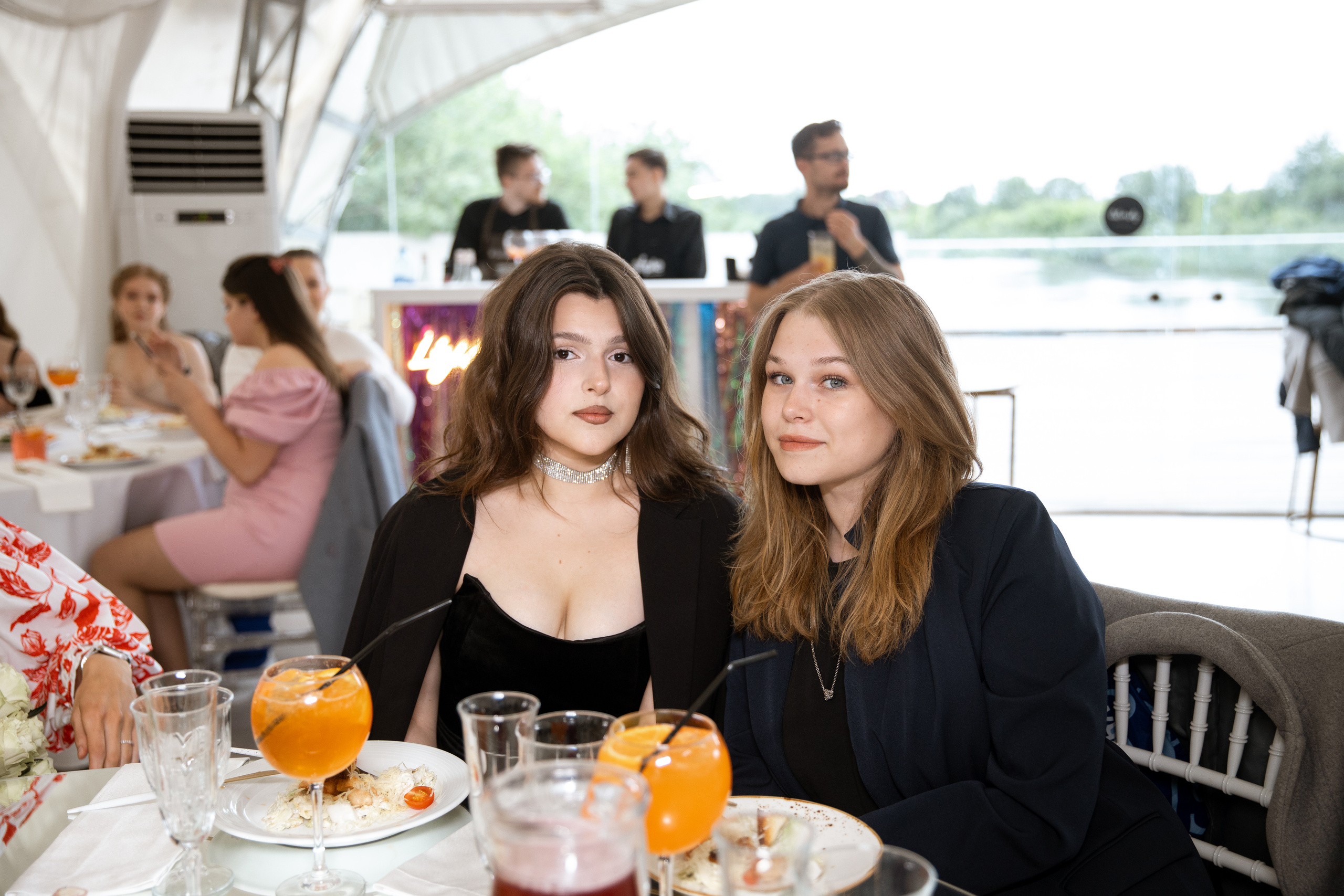 Выпускной. Своя набережная. Фотограф Антон Никандров