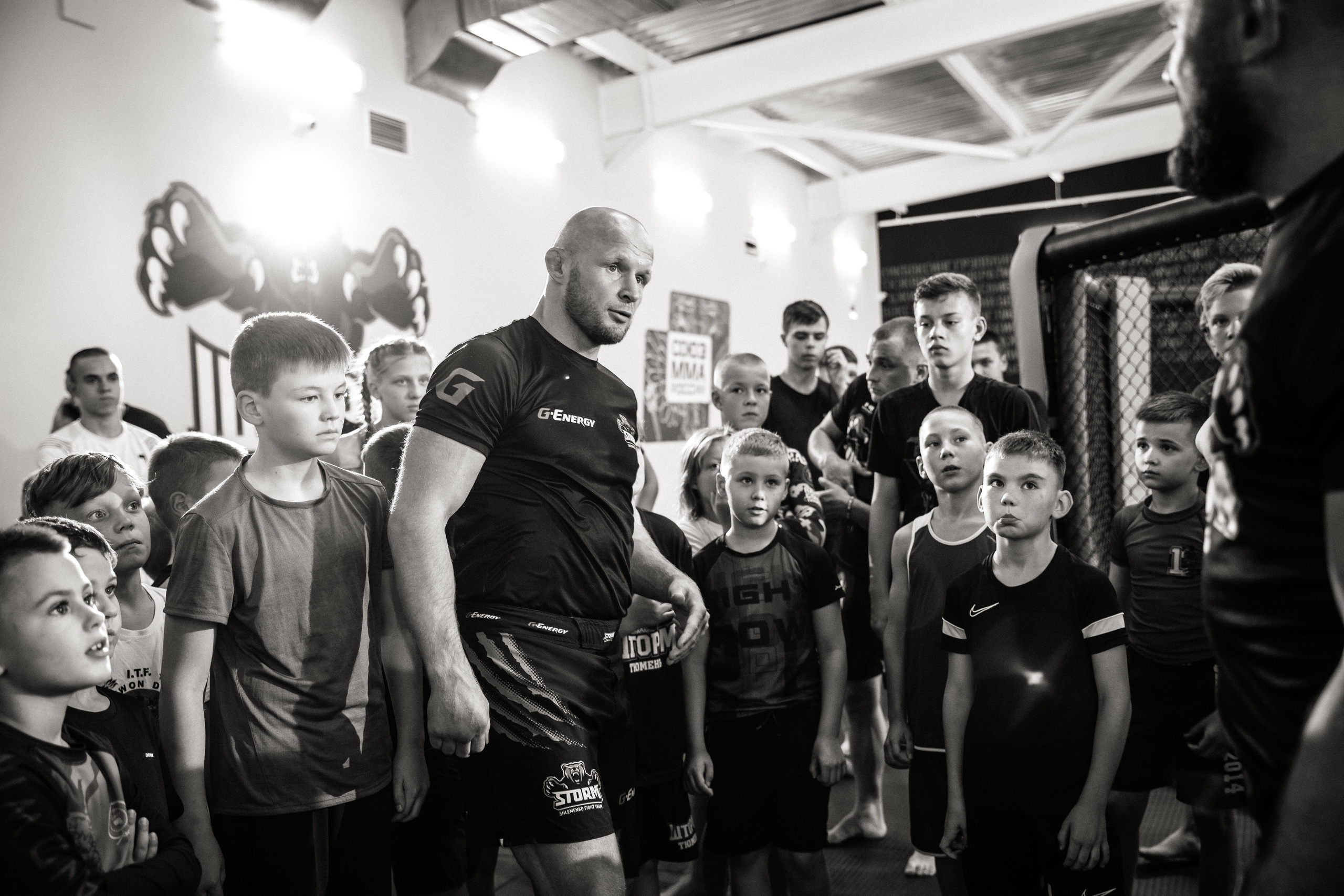 Шторм. Открытие филиала школы единоборств А. Шлеменко в Тюмени. Фотограф Антон Никандров