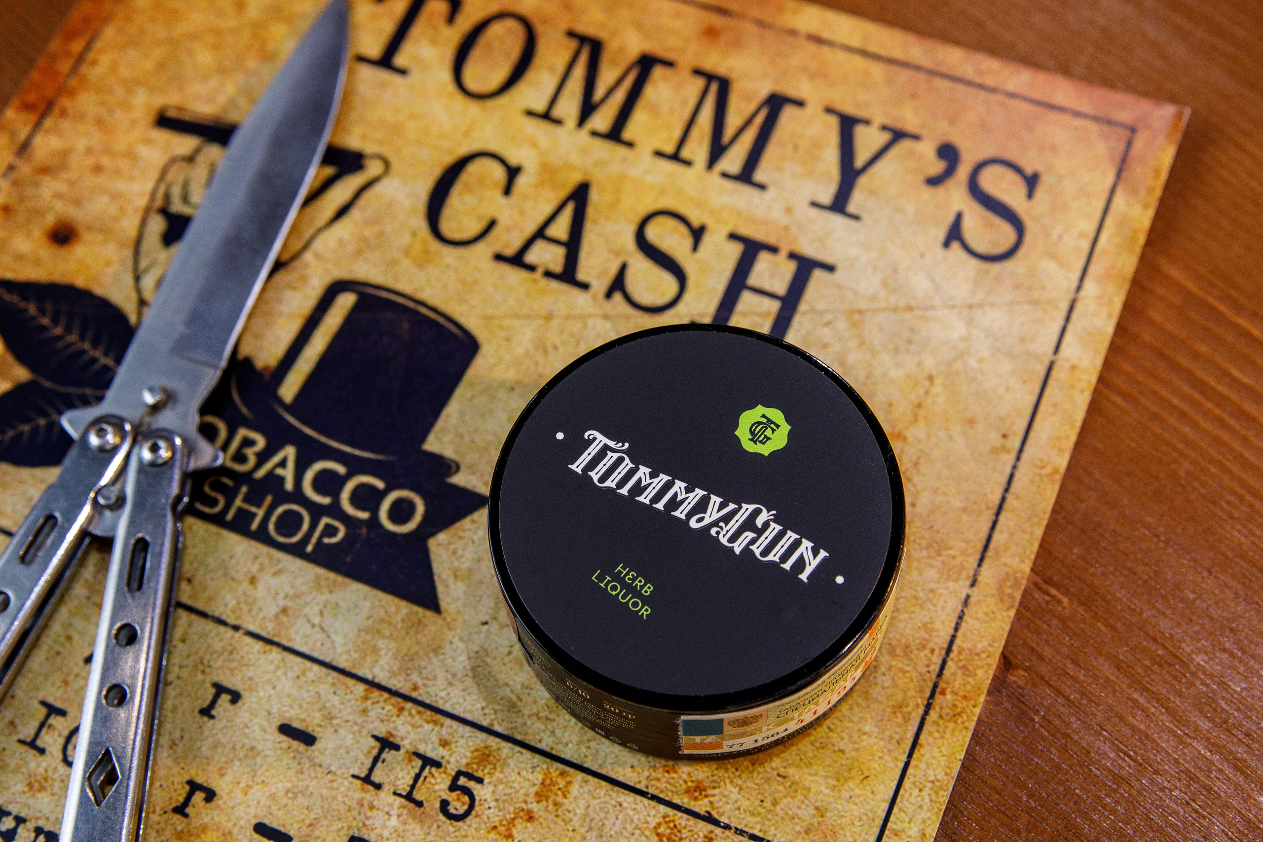 «Tommy Gun». Бренд табака. Фотограф Антон Никандров