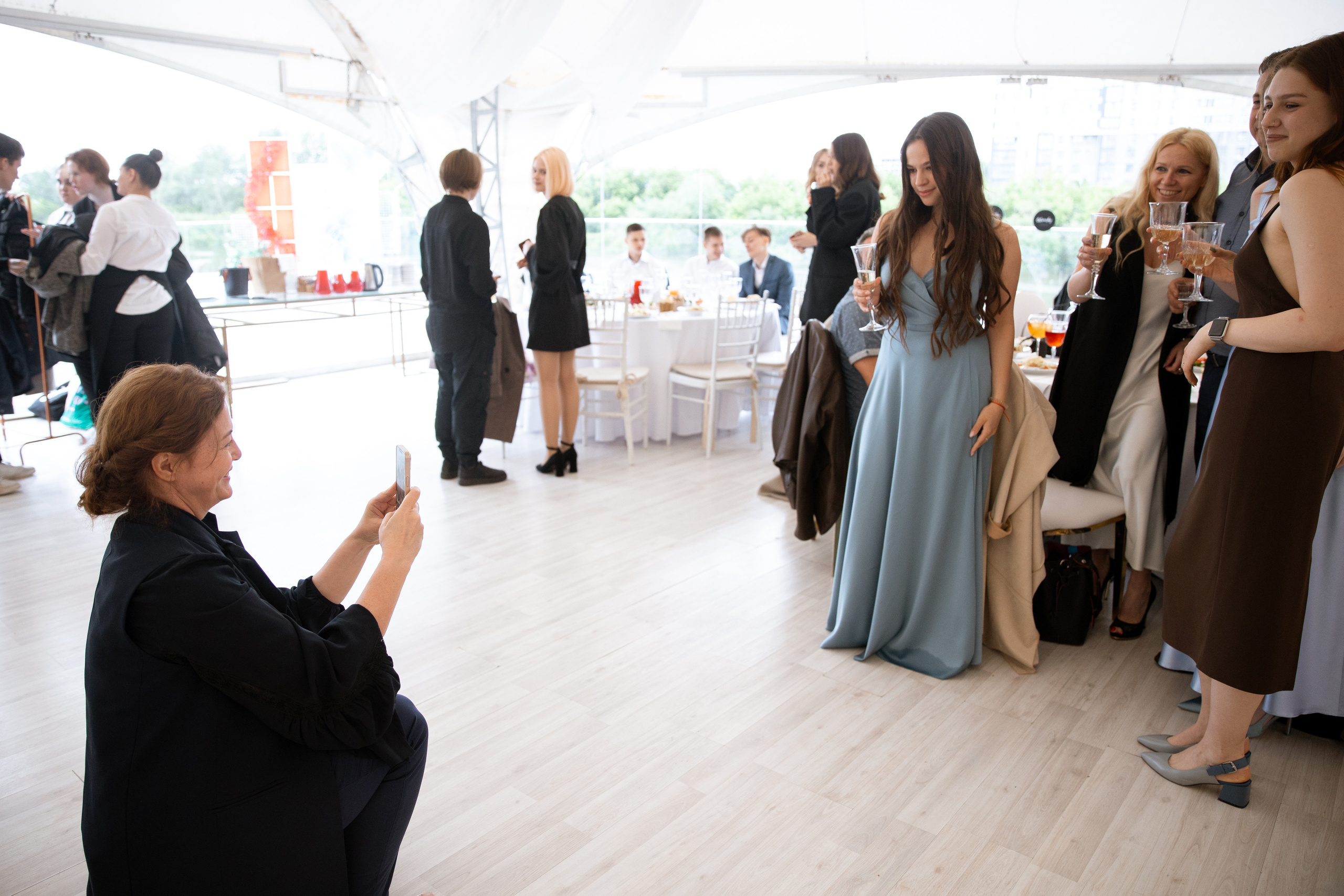 Выпускной. Своя набережная. Фотограф Антон Никандров