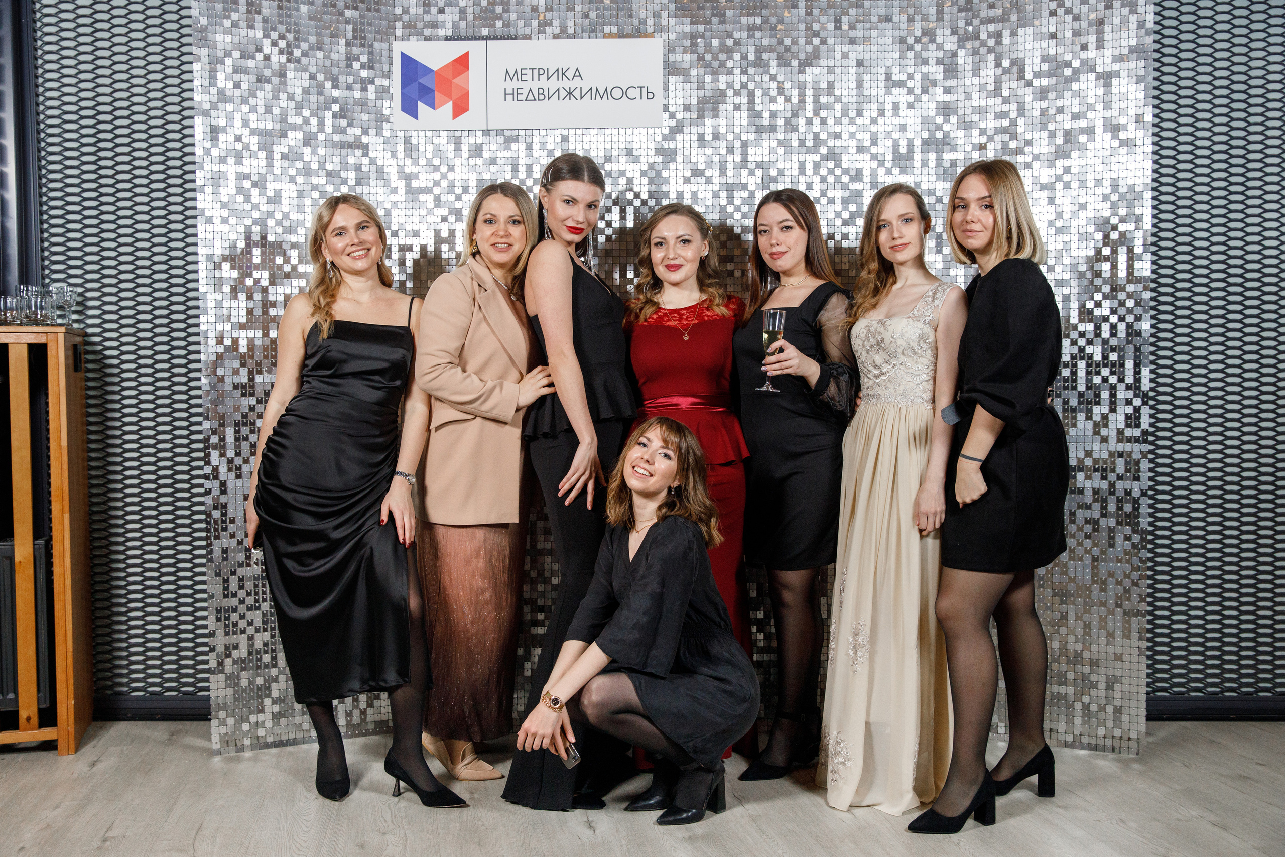 Метрика Недвижимость. Фотограф Антон Никандров