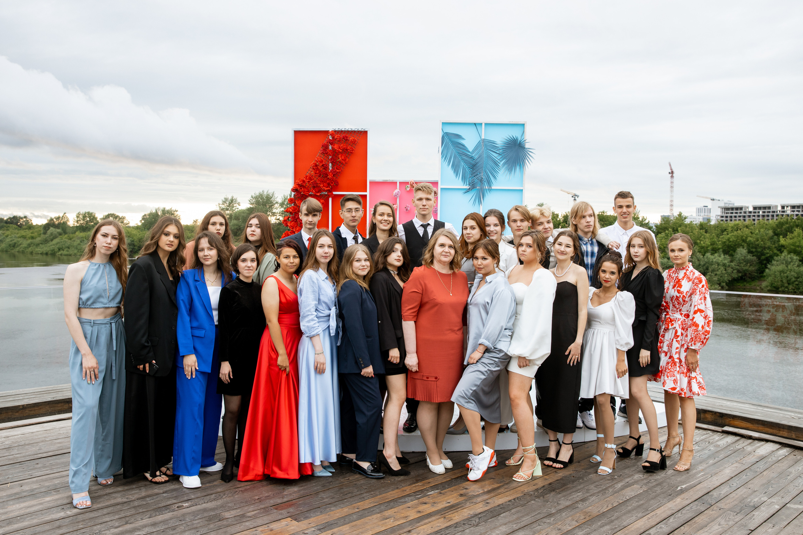 Выпускной. Своя набережная. Фотограф Антон Никандров
