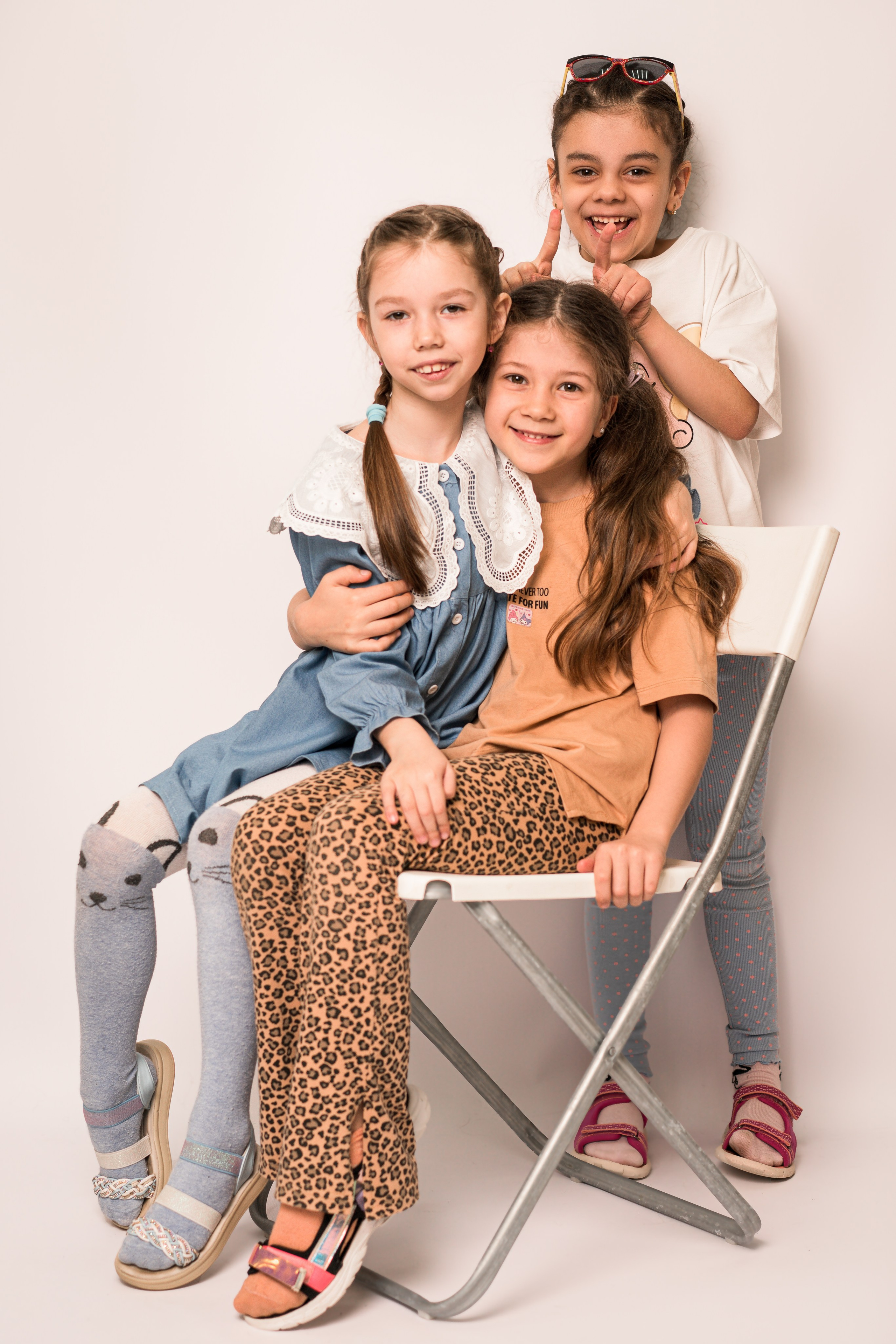 Детский сад, портреты белый фон. Фотограф Шунова Саша