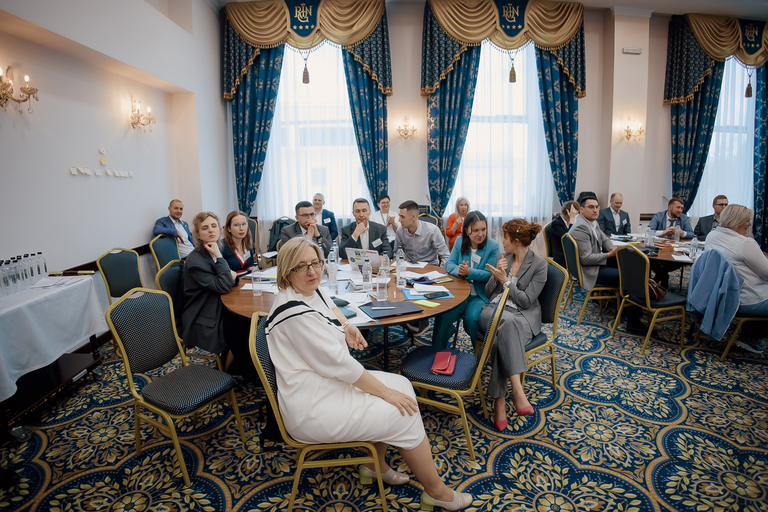 Конференция. Свадебный фотограф
