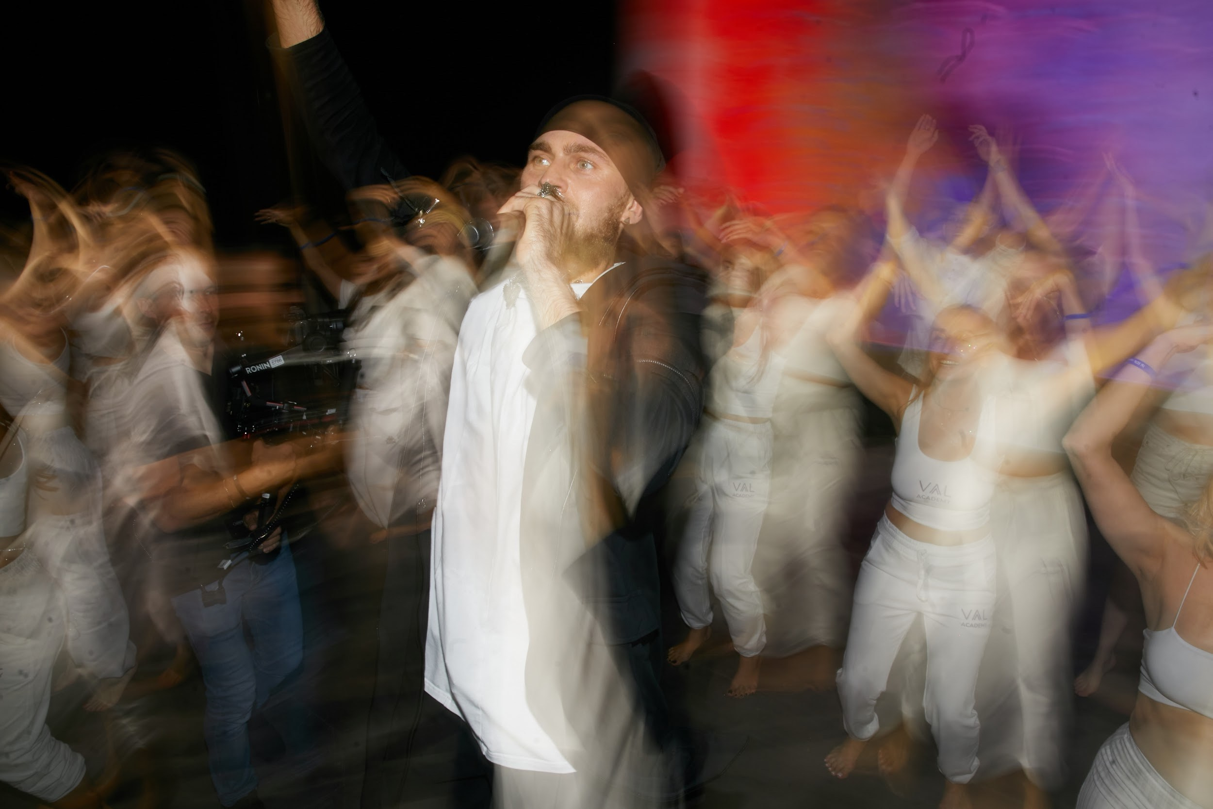 Через хаос — к себе. Крупнейшая в мире динамическая практика. Татьяна Фомичева. Репортажный и светский фотограф в Москве