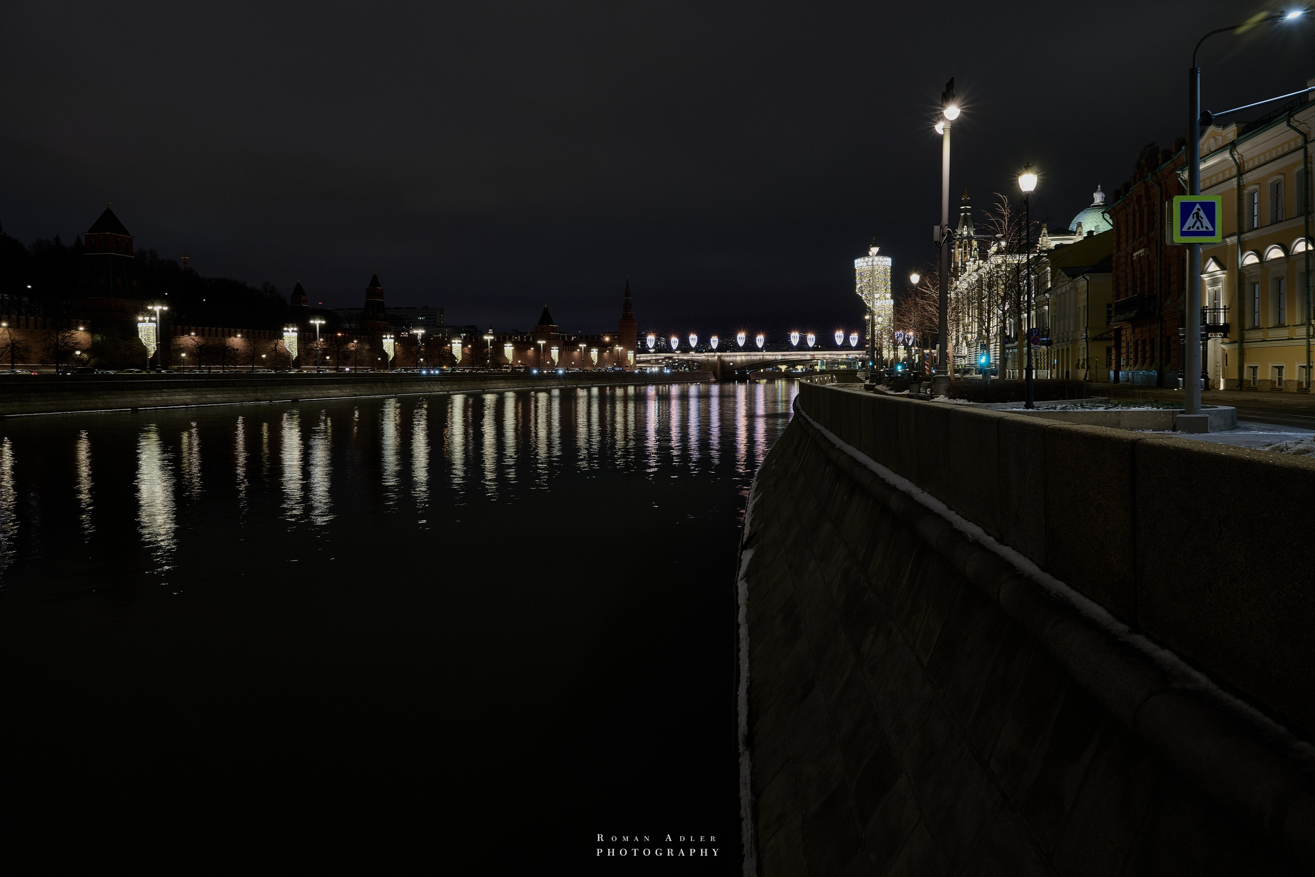 Новогодняя ночная Москва 2025. Фотограф Роман Адлер