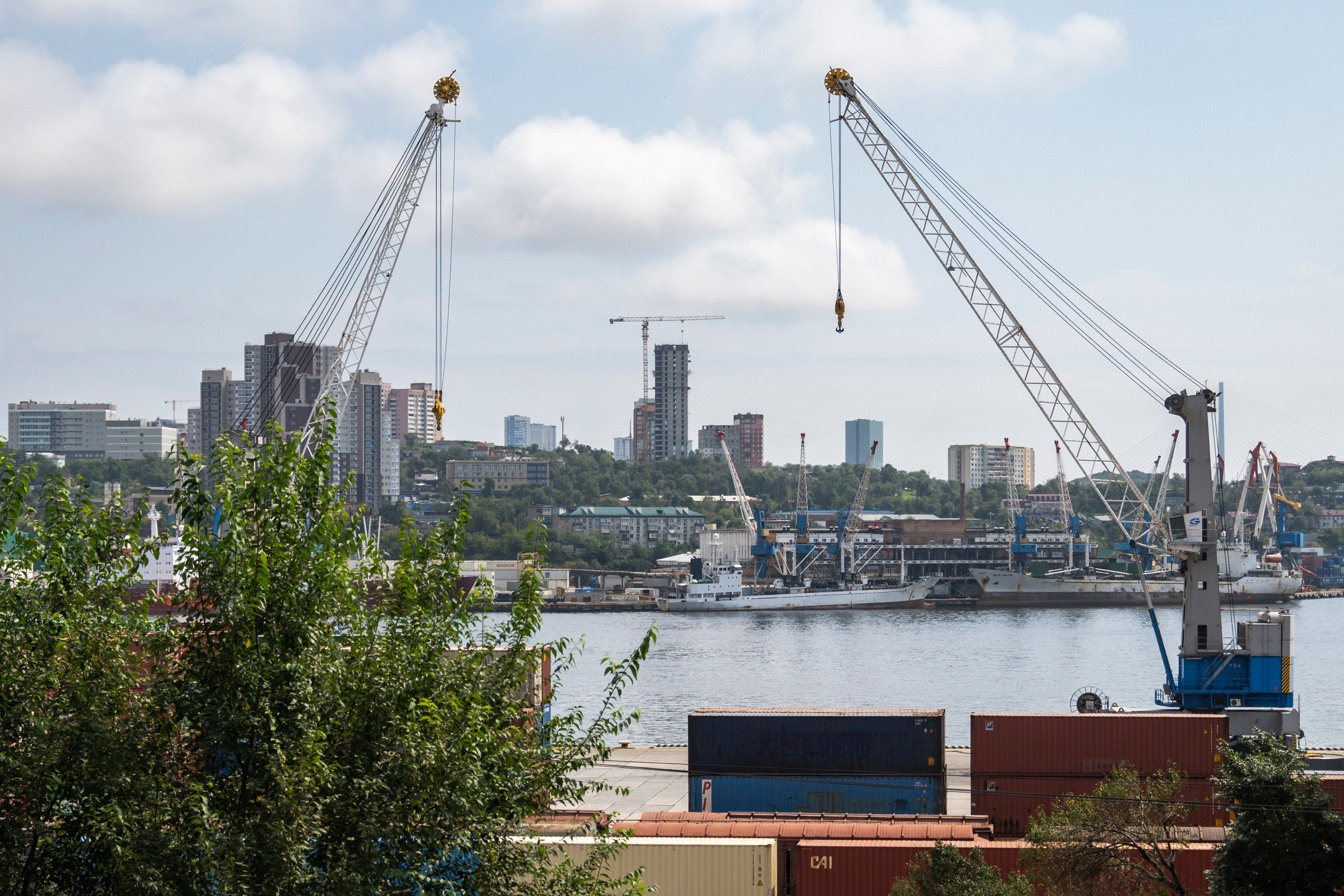 Владивосток. Сентябрь 2023. Фотограф Роман Адлер