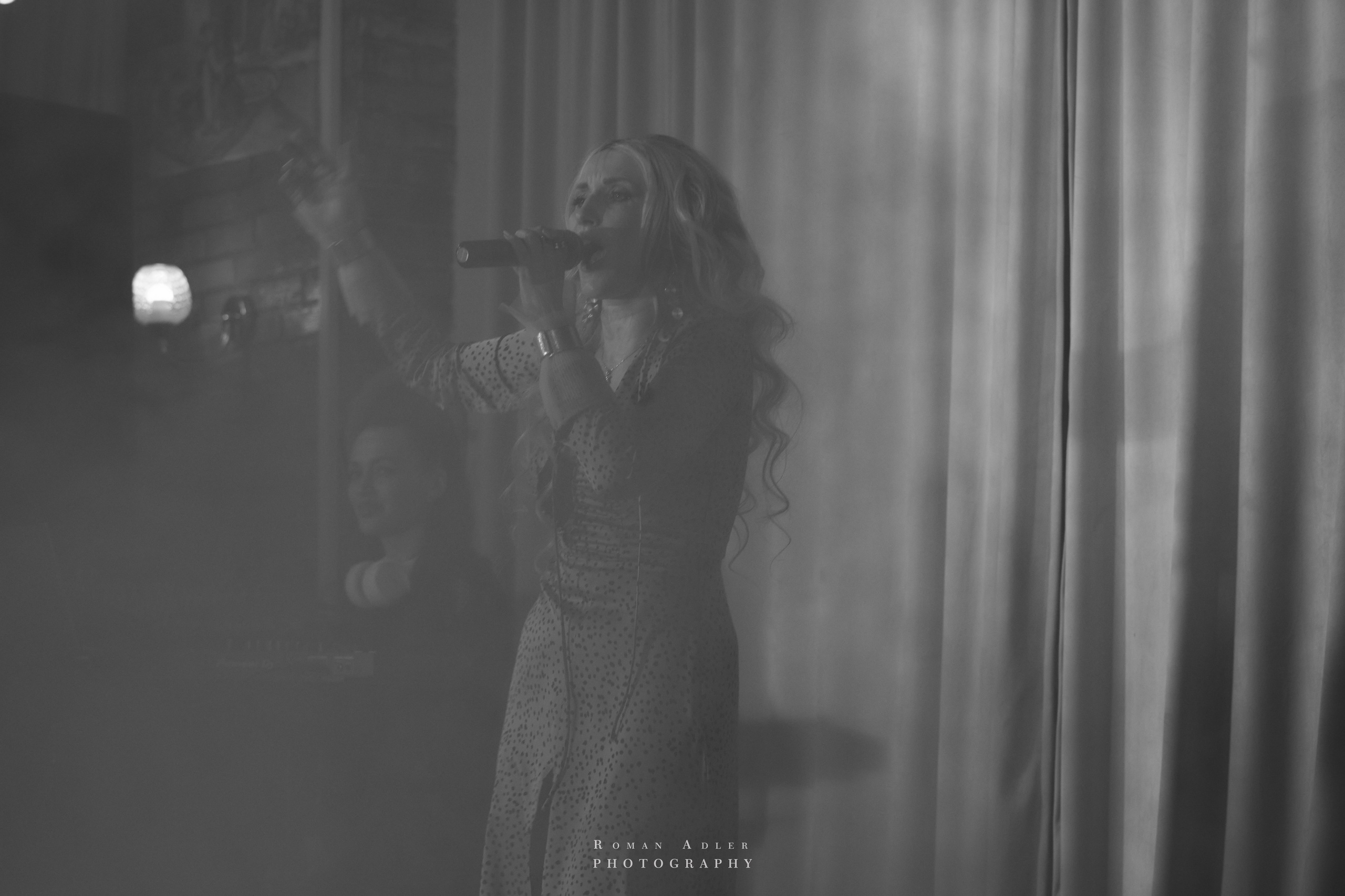 Концерт Марики (группа Стрелки). Фотограф Роман Адлер