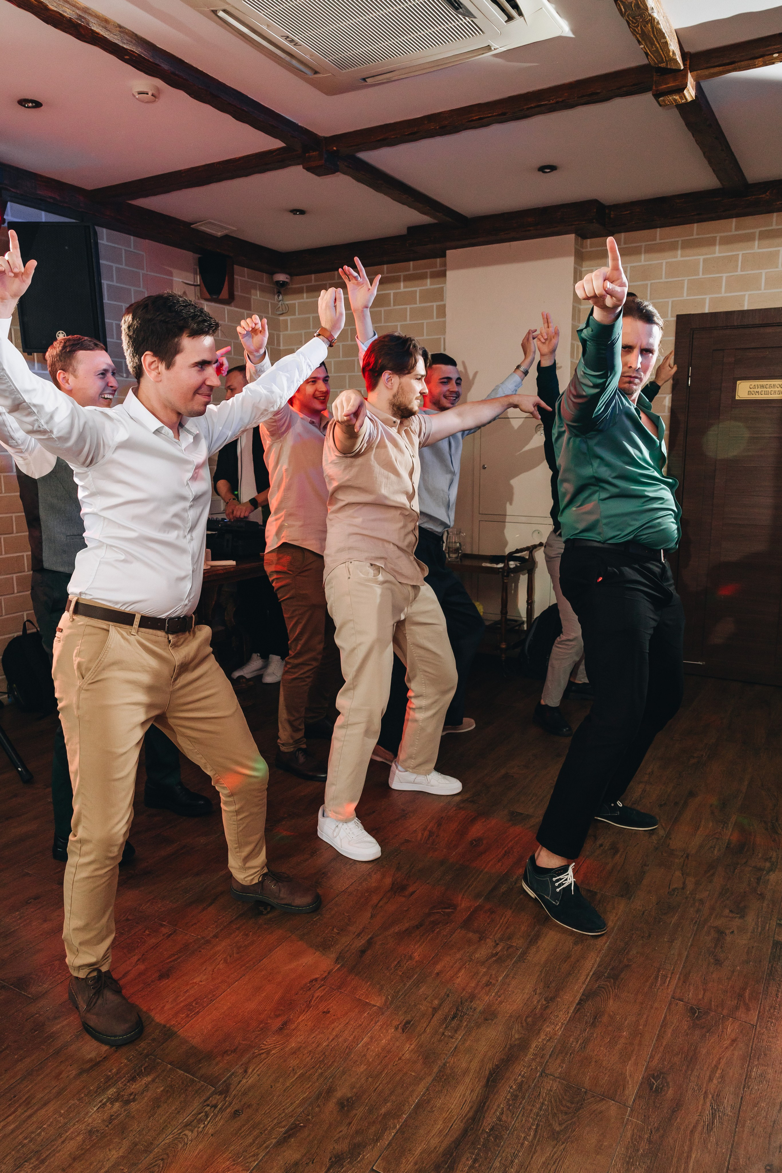 Антон и Ангелина. Свадебный фотограф и видеограф — Сергей и Дарья