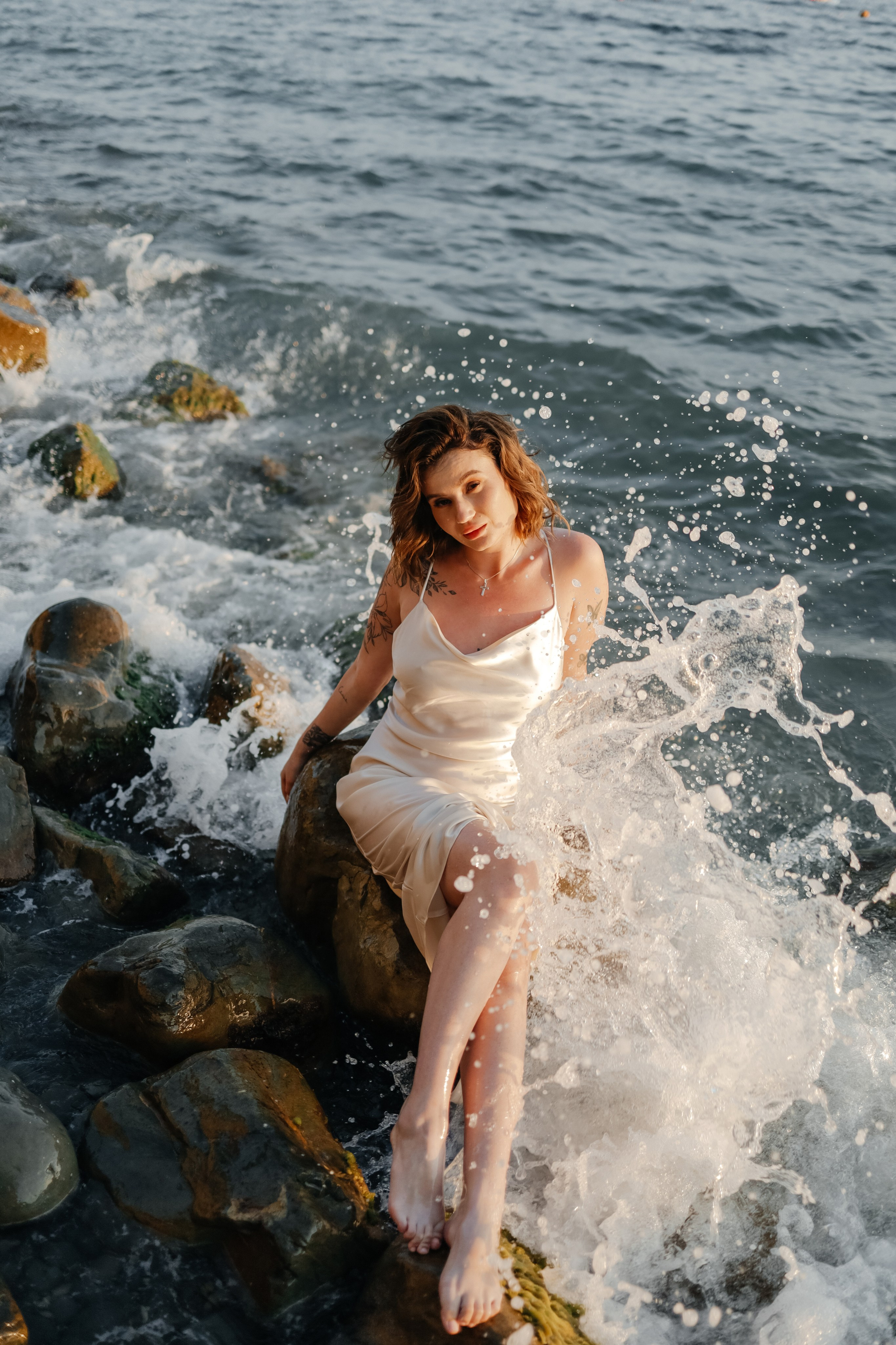 История любви на живописных скалах. Семейный и портретный фотограф в Геленджике Любовь Бодрова