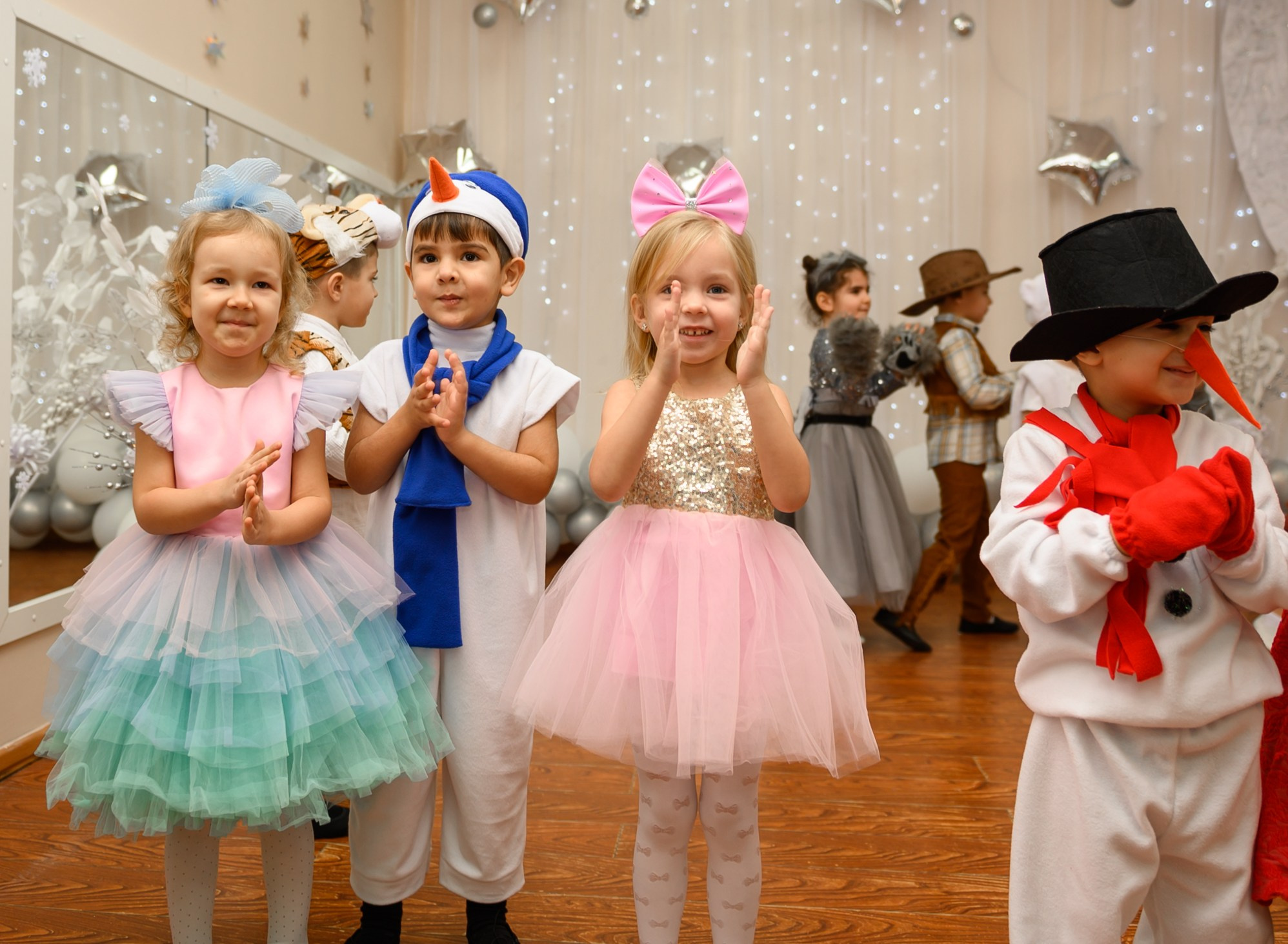 Елка 2025 садик Адлер. Свадебный и семейный фотограф София Невская