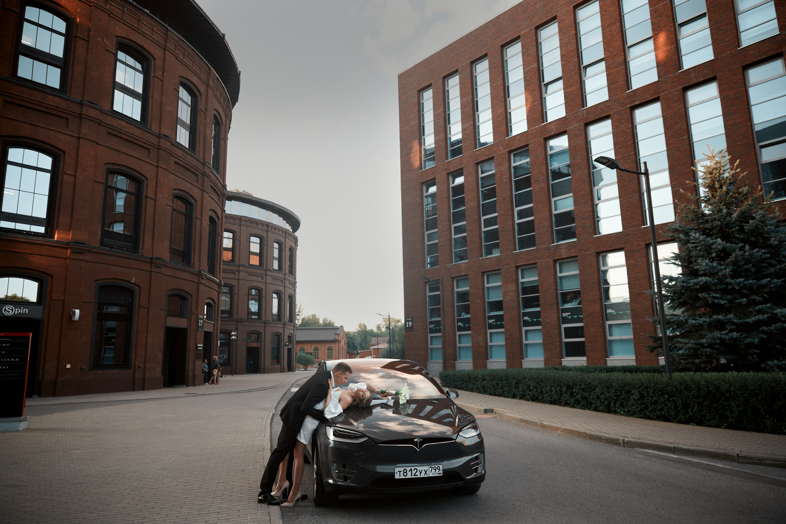 Свадебная фотосессия. Фотограф ваших самых ярких событий в Москве и СПБ. Збронская Юлия