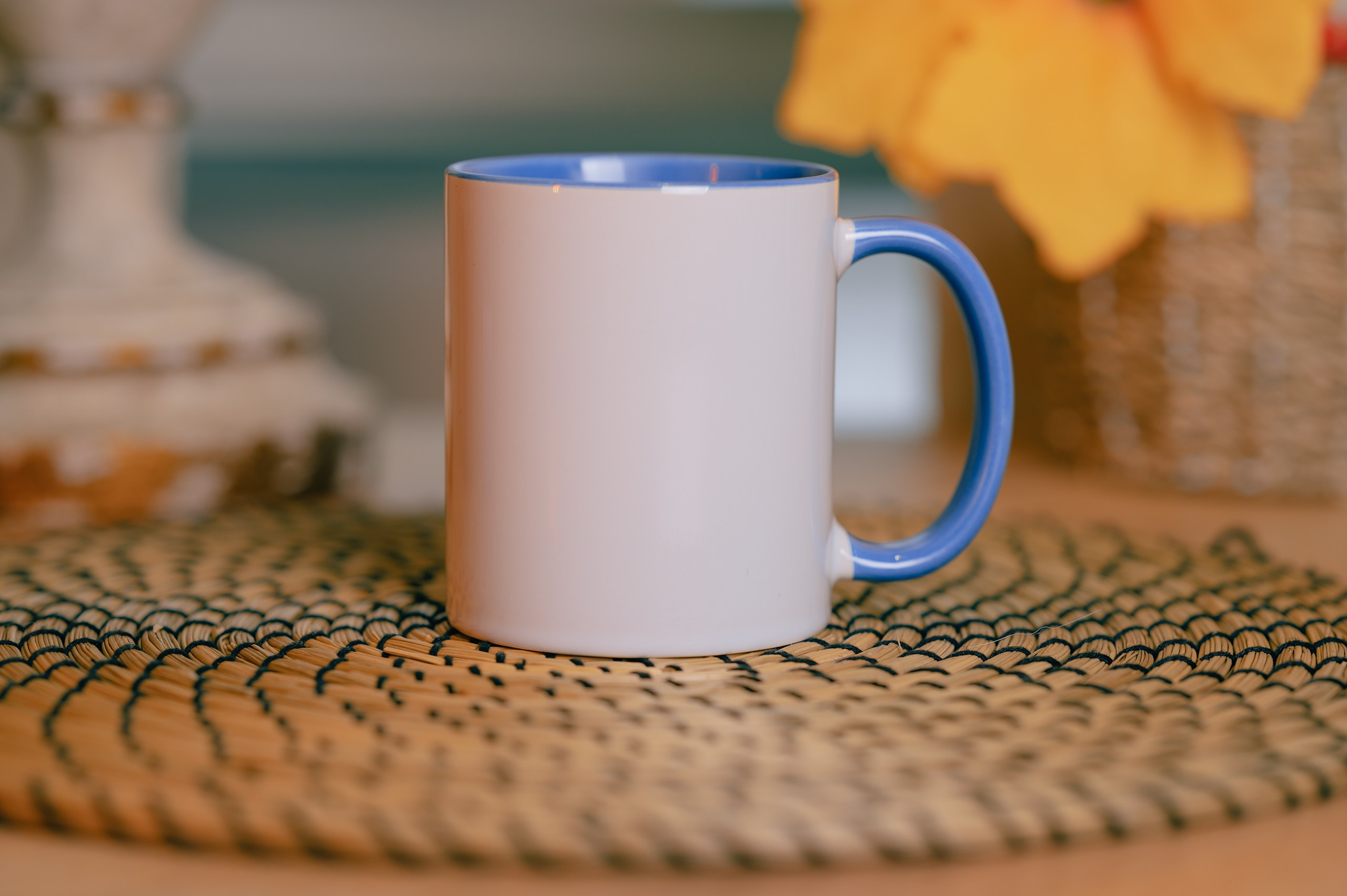 Предметная фотография белой кружки для маркетплейса