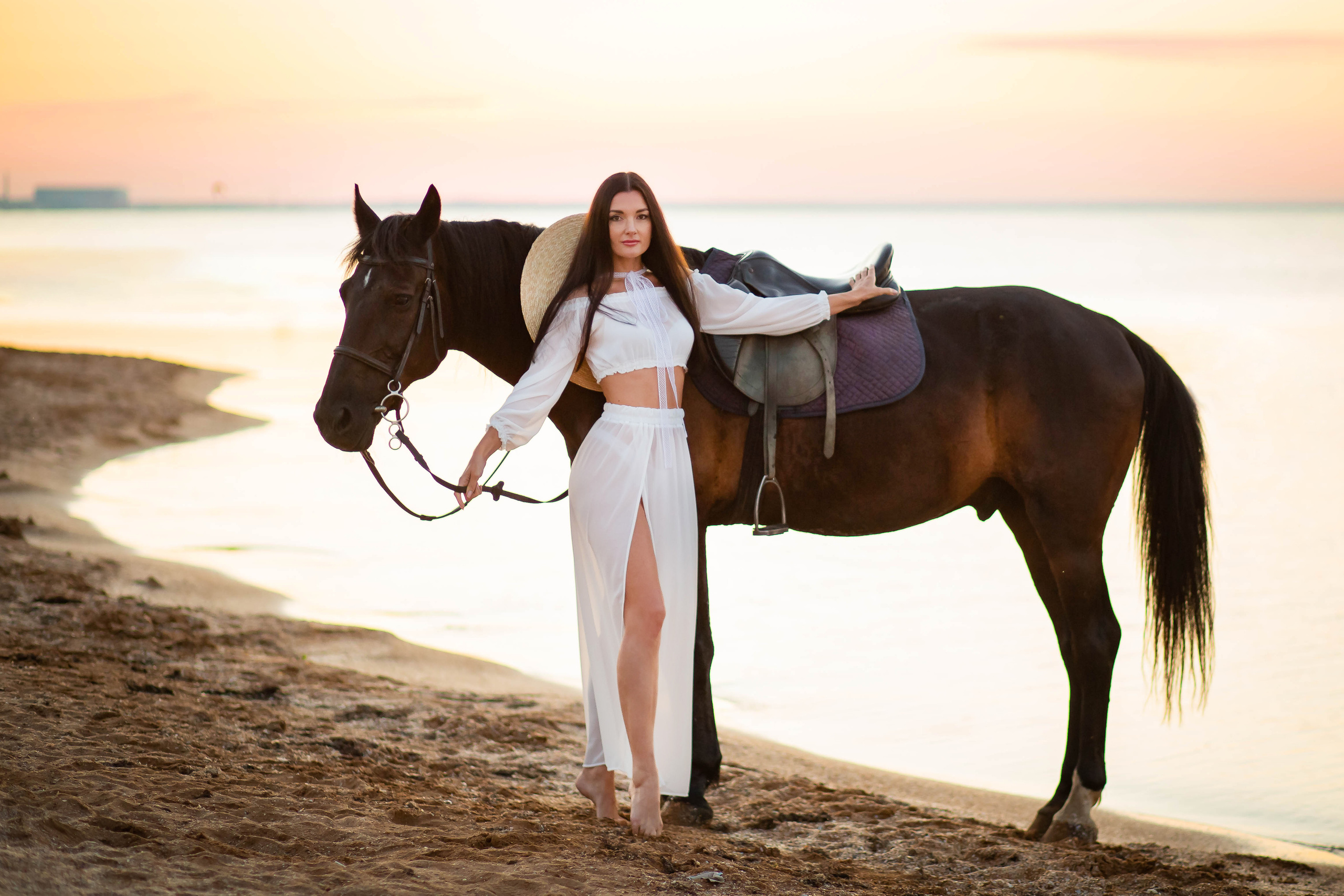 Фотосессия на море с лошадью. Фотограф в Феодосии Наталья Булгакова