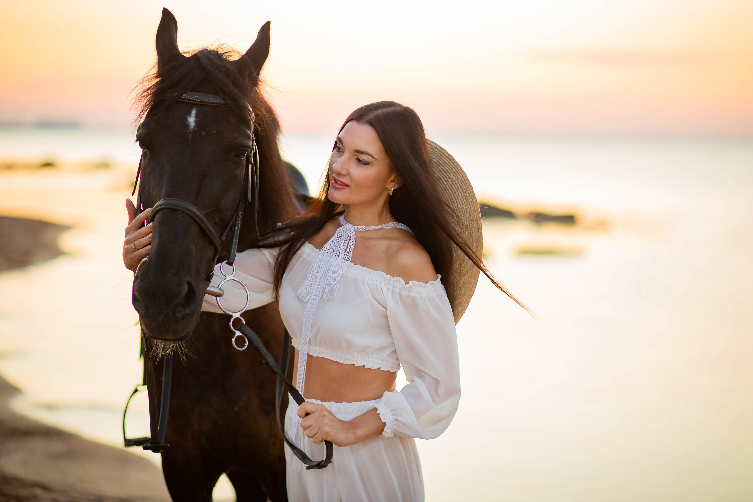 Фотосессия на море с лошадью. Фотограф в Феодосии Наталья Булгакова