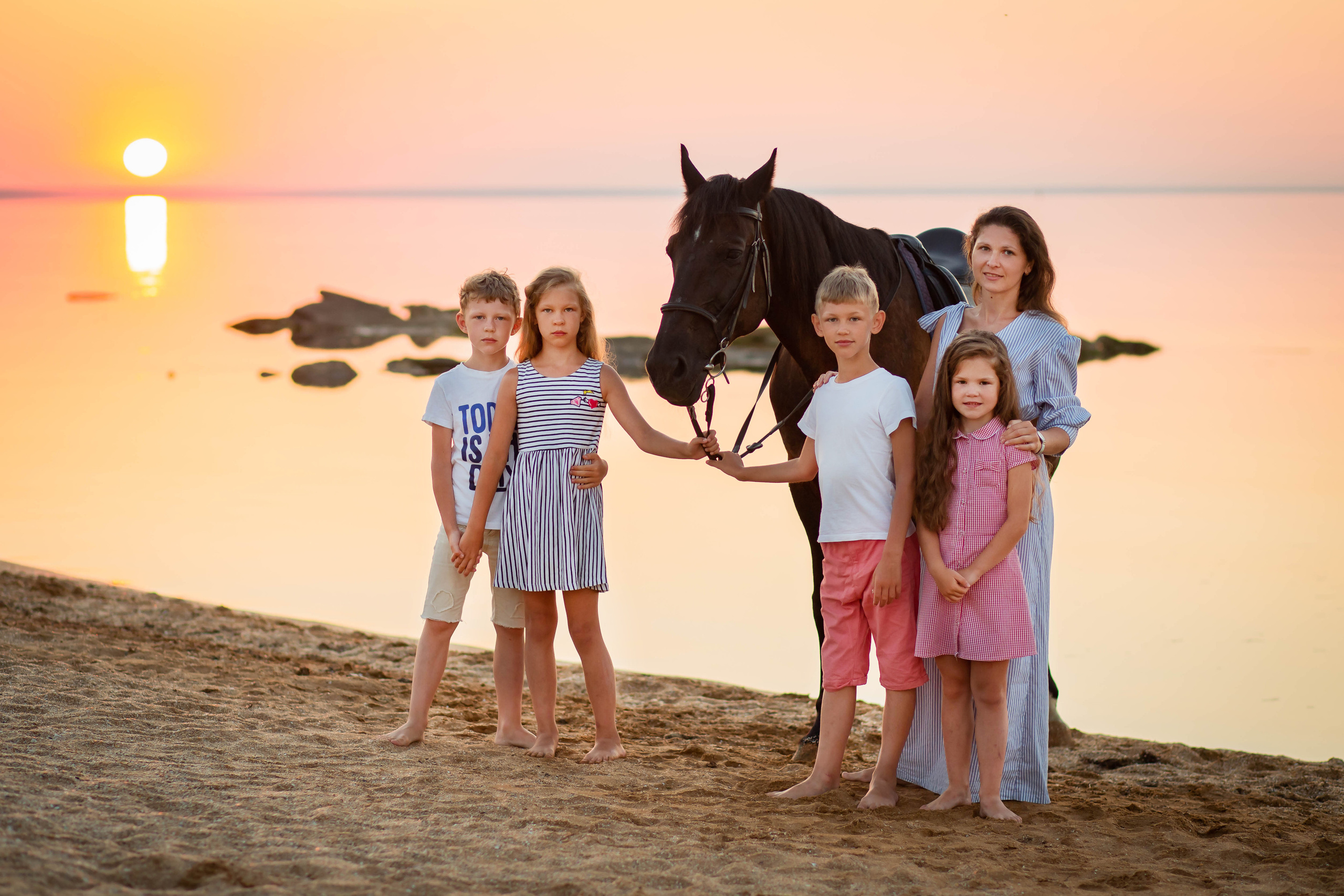 Фотосессия на море с лошадью. Фотограф в Феодосии Наталья Булгакова