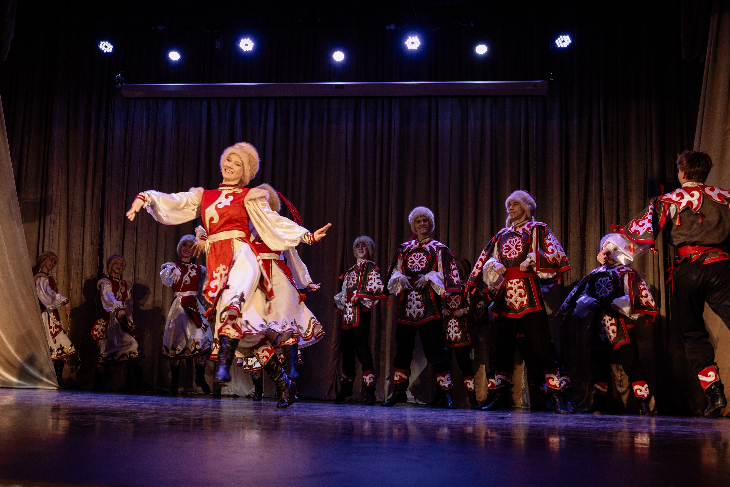 Сибирские узоры ДК Ефремова. Фотограф Юлия Мальцева