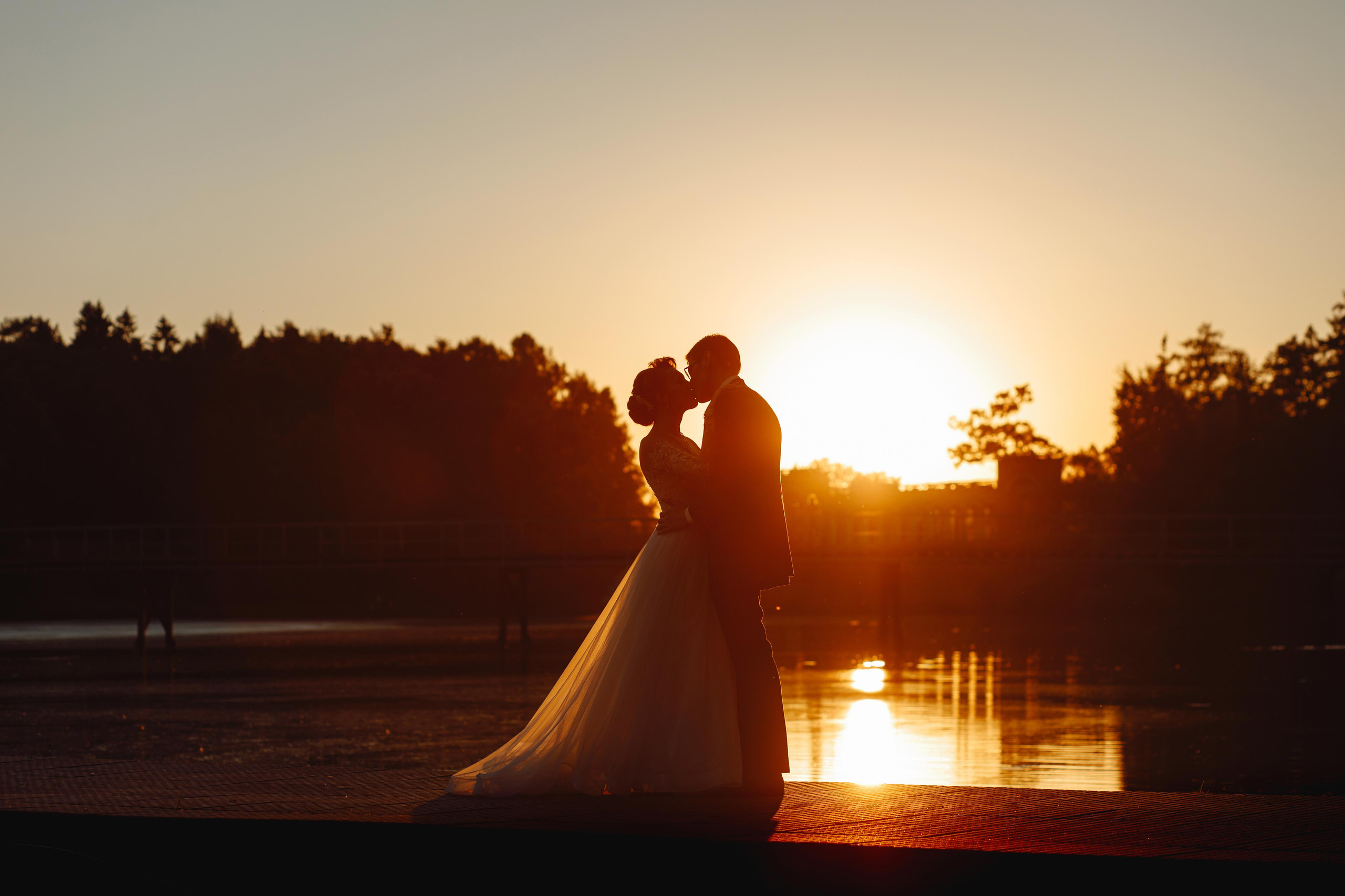 Фотограф на свадьбу в Москве Гладков Дмитрий, фотосессия на закате