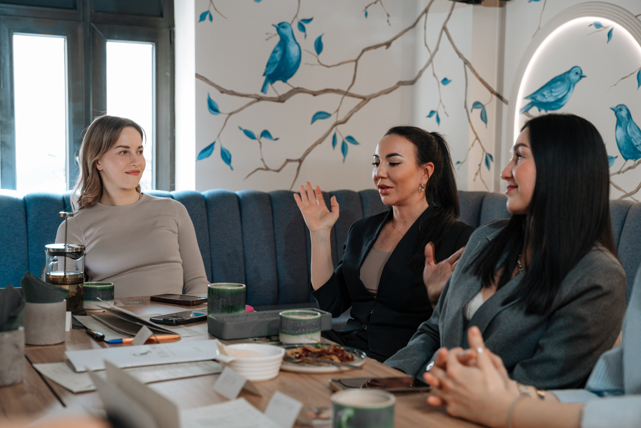 Мафия. Бар FINCH. ЖЕНСКИЙ КЛУБ LAXMI. Портретный фотограф в Санкт-Петербурге Дмитриева Наталия