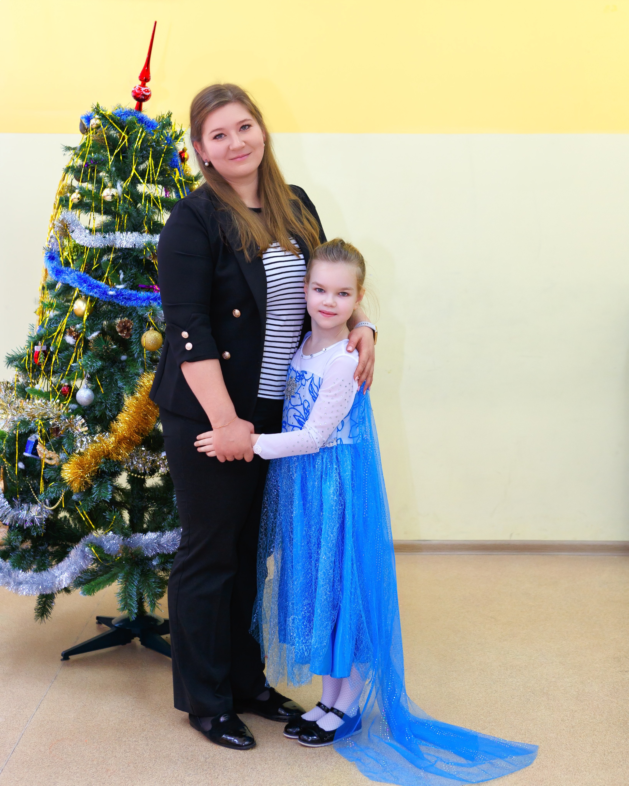 Новогодний утренник в школе. Выпускные альбомы и школьный фотограф в Подольске, Троицке, Щербинке, Москве и Московской области