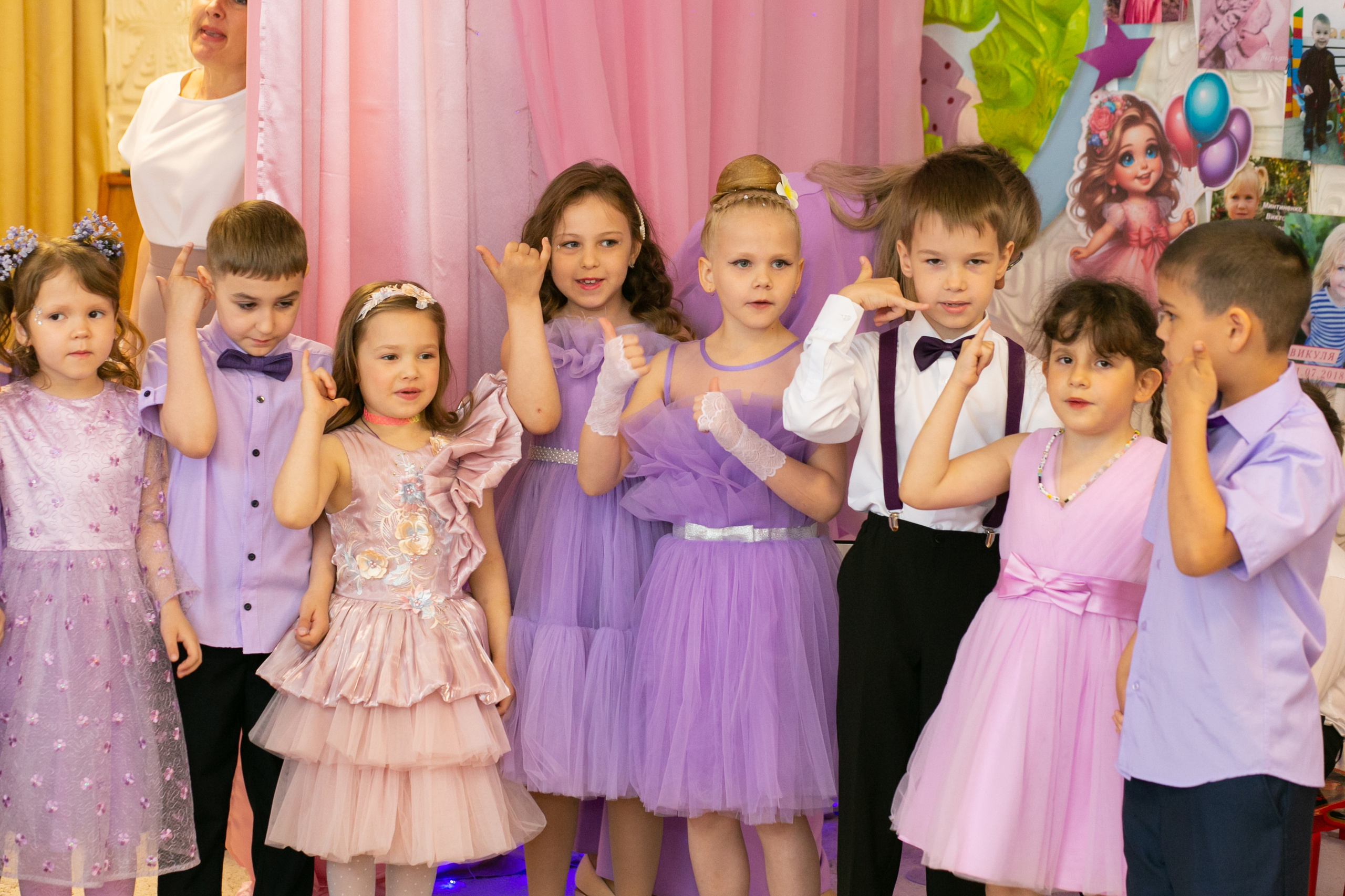 Выпускные и Утренники. Фотограф новорожденных и семейный фотограф НСО г. Бердск Марина Львова