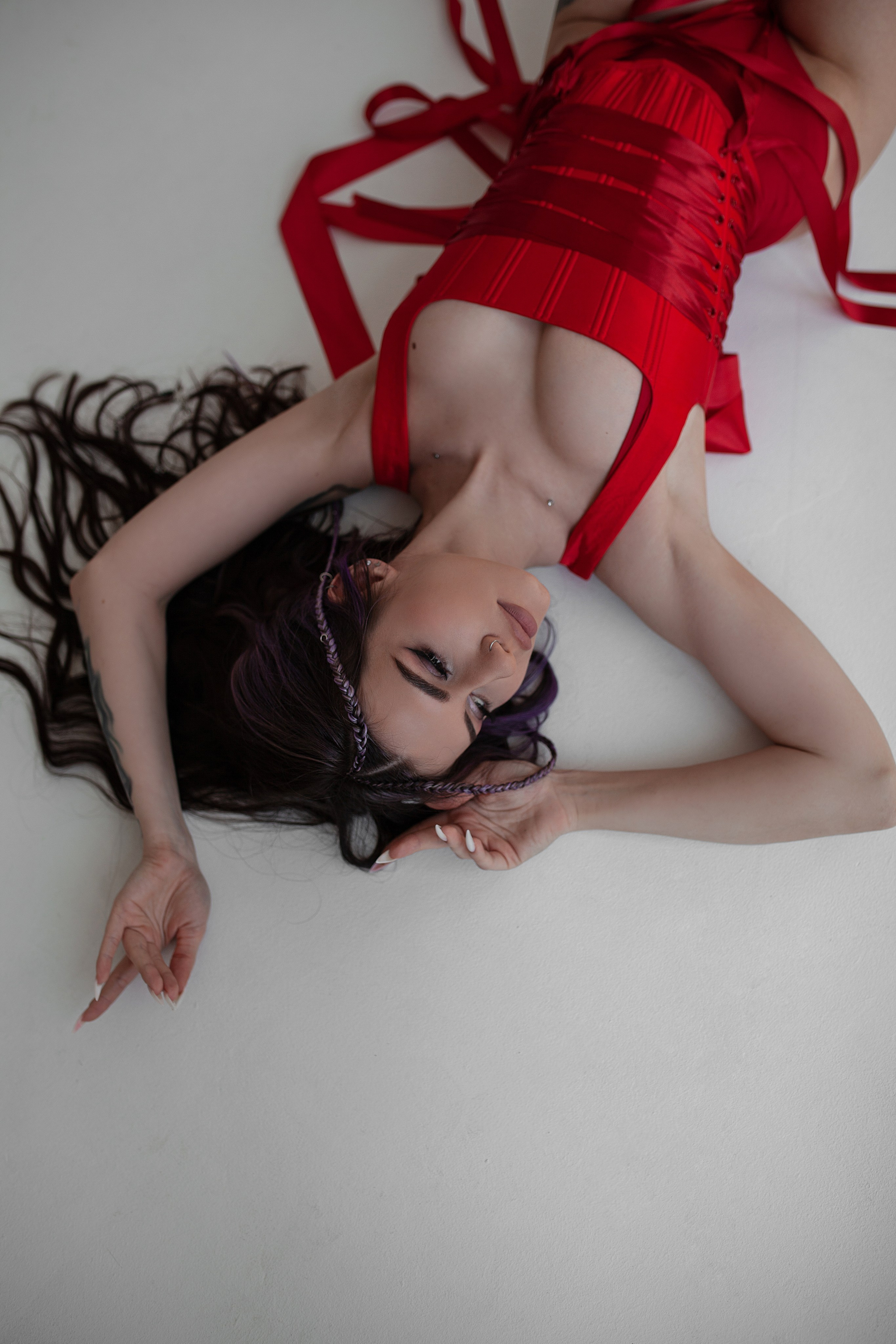 Корсет 'Crimson'. Лиза Бродская — фотограф в Москве