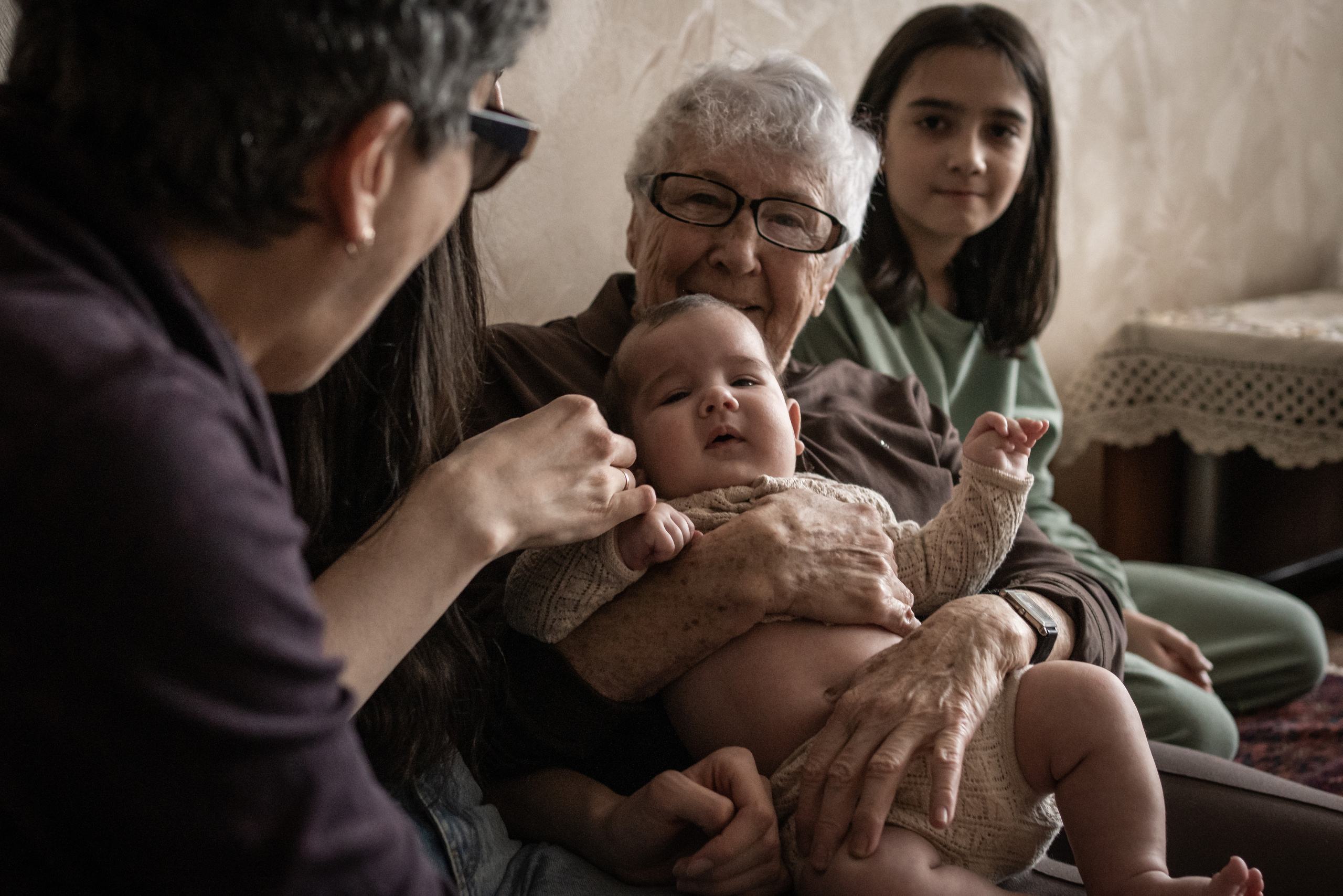 4 поколения. Семейный фотограф Ефремова Виктория