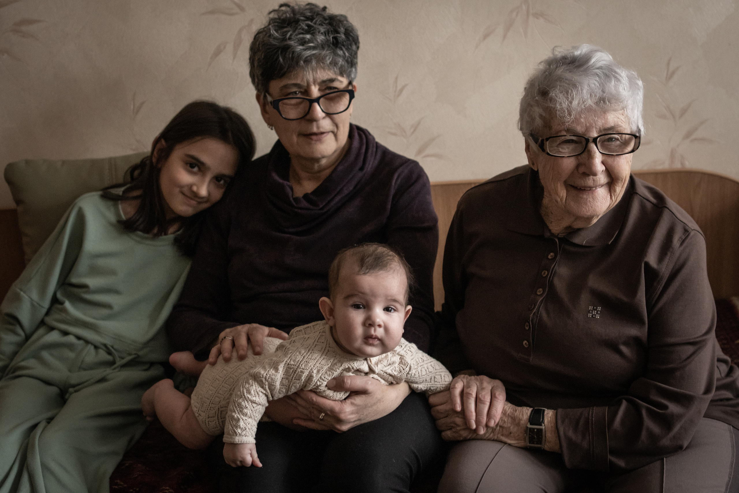 4 поколения. Семейный фотограф Ефремова Виктория