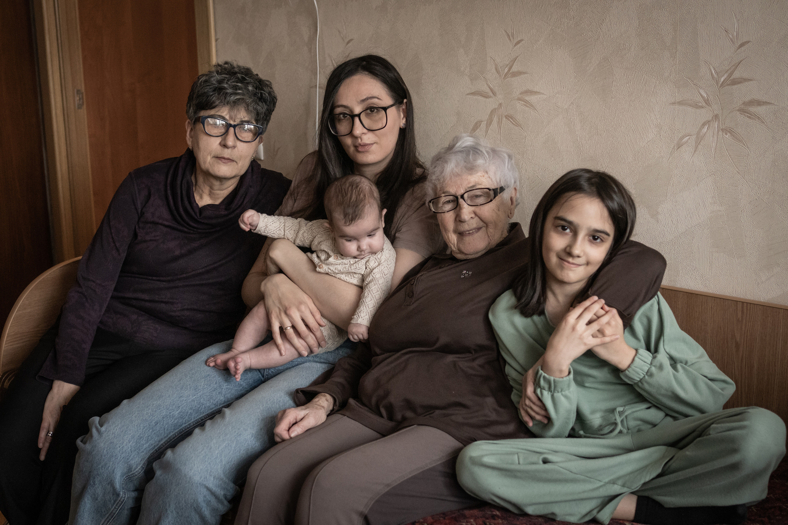4 поколения. Семейный фотограф Ефремова Виктория