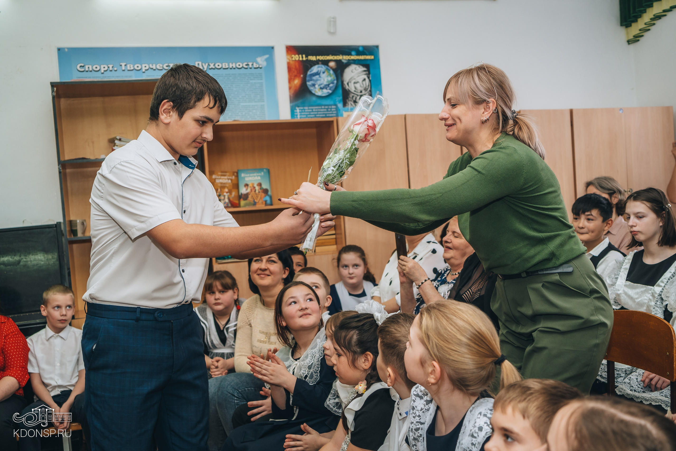 В преддверии праздника весны. Новотитаровский Дом культуры