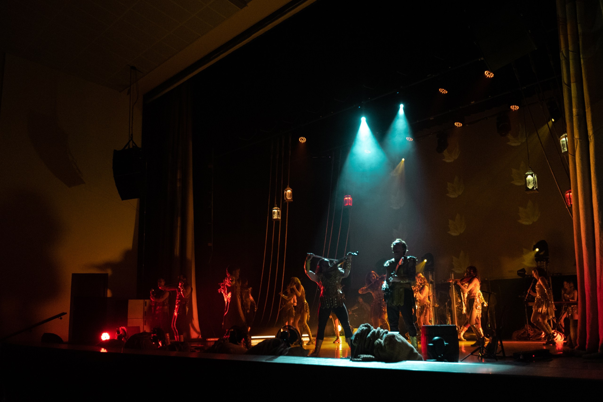 Первый в мире танцующий оркестр«Concord Orchestra». Обо мне