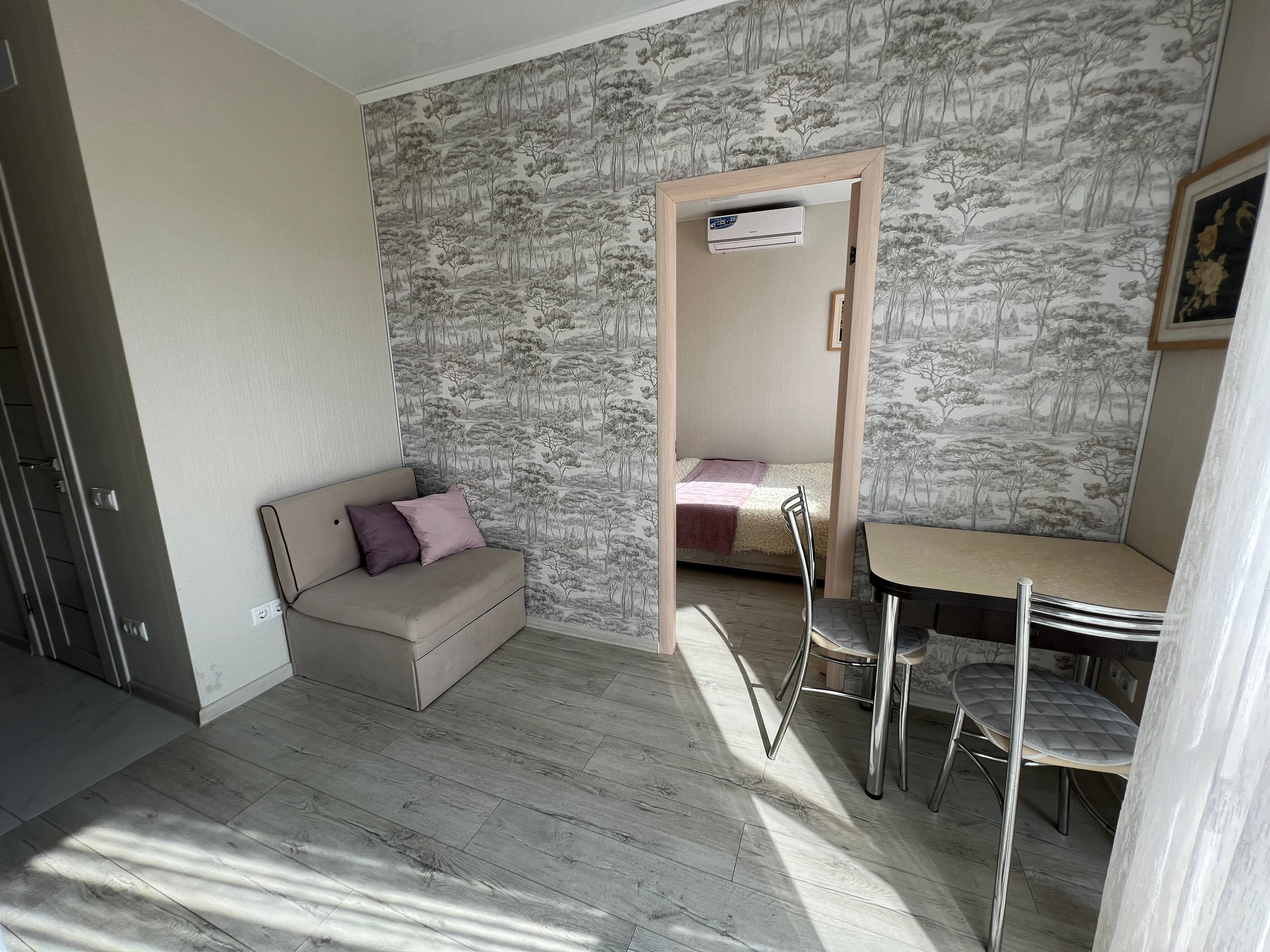 Уютная, светлая квартира в центральном районе Сочи рядом с морем!. Квартиры посуточно, длительно в Сочи, LARA APART GROUP