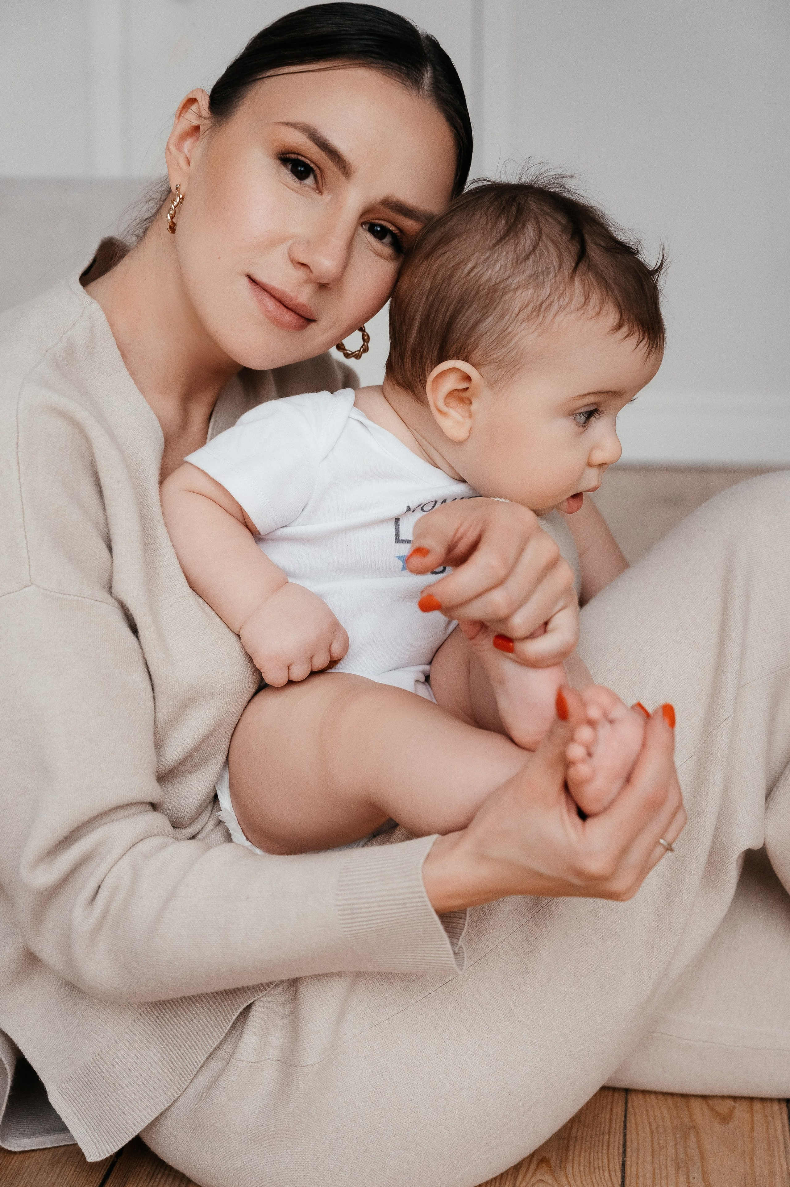 Марина. Профессиональный фотограф беременности в СПБ. Стильные фотосессии беременности в стиле минимализм и классическая фотография