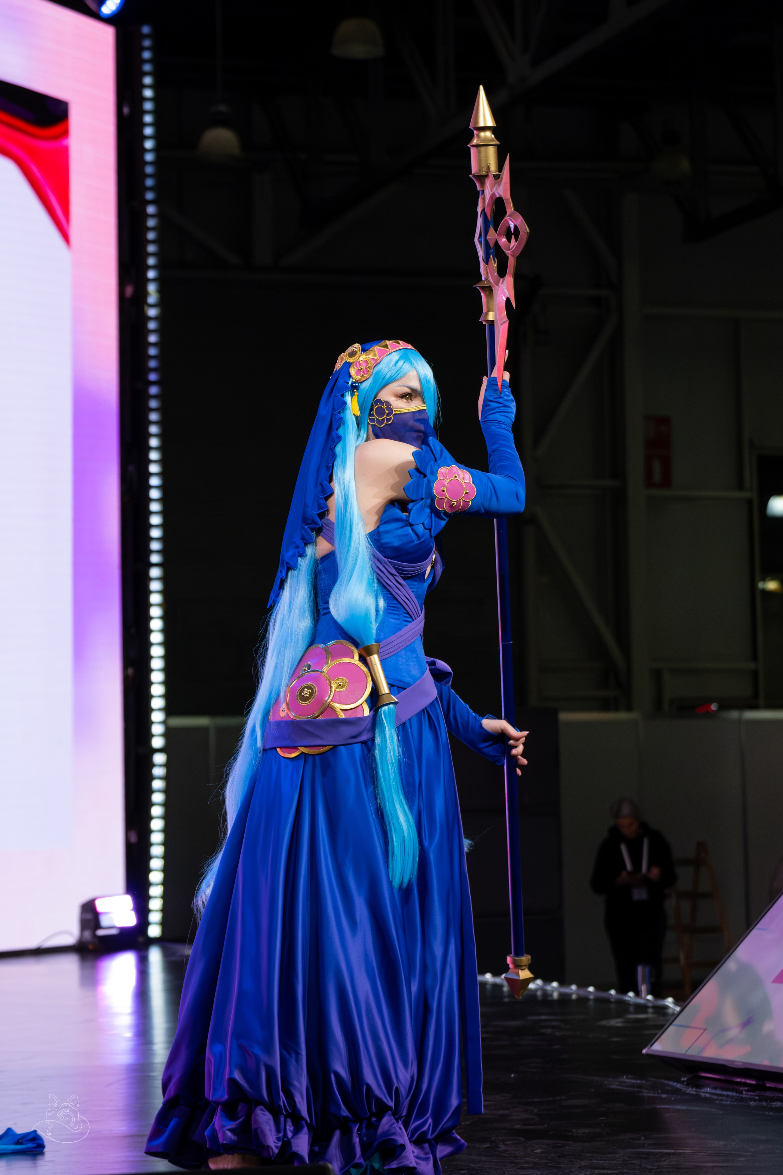 Сцена РЭД ЭКСПО 2024. Косплей фотограф