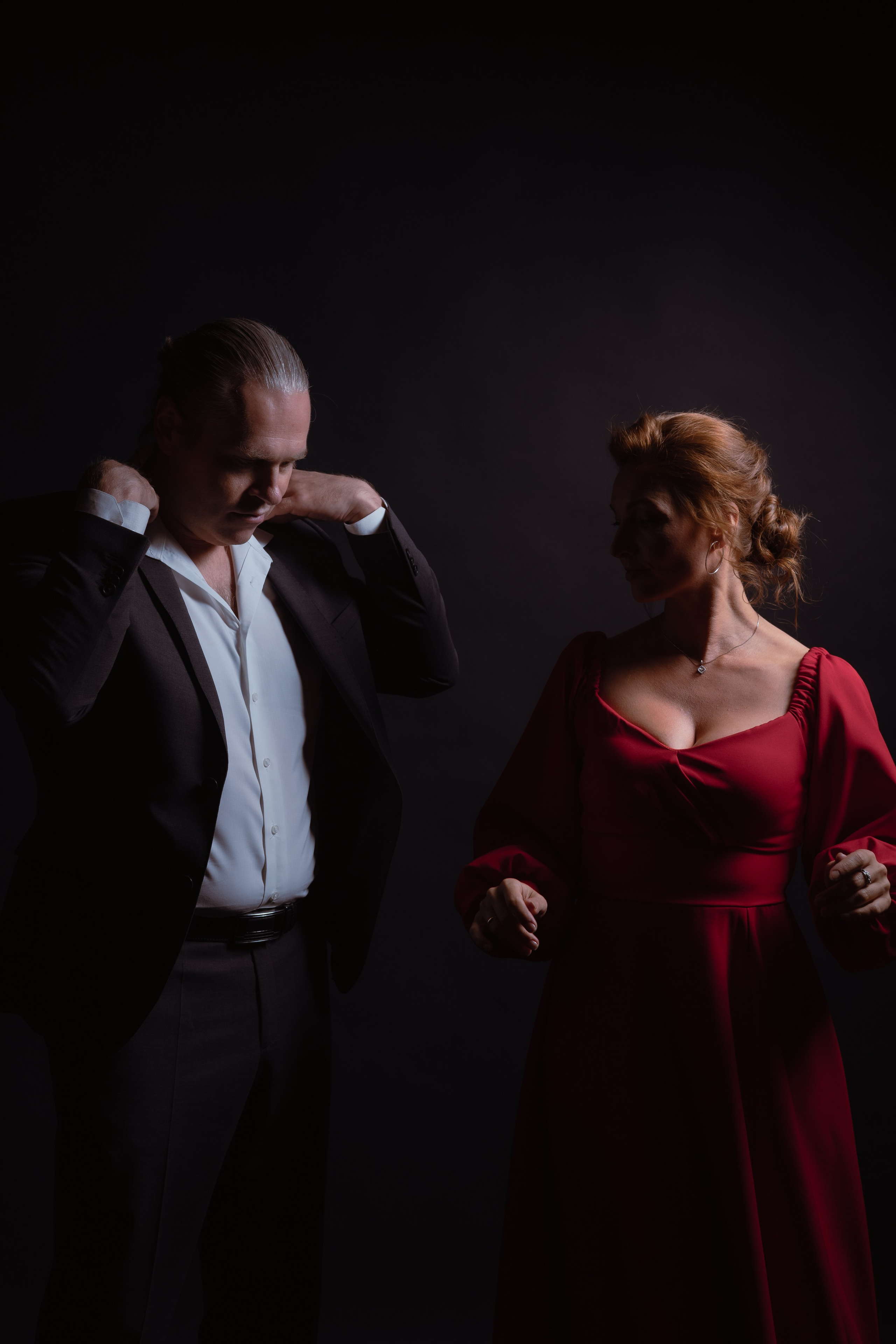 Николай и Евгения. Фотограф Julia Milton | Портреты, съемки для маркетплейсов, лавстори, съёмка беременности в Санкт-Петербурге. Обучение фотографии в Спб очно