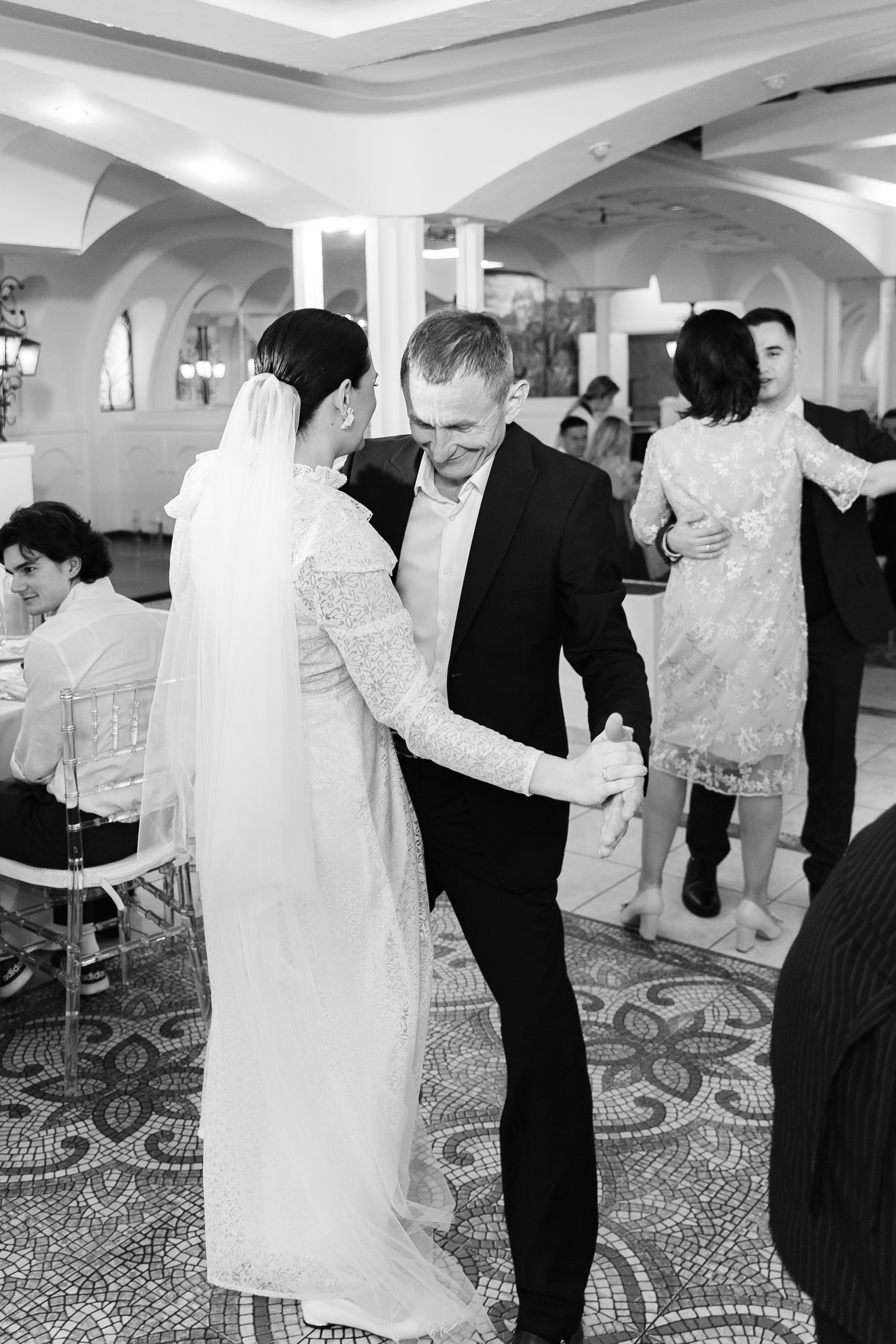 29.07.2024. RETOUCH-HOUSE