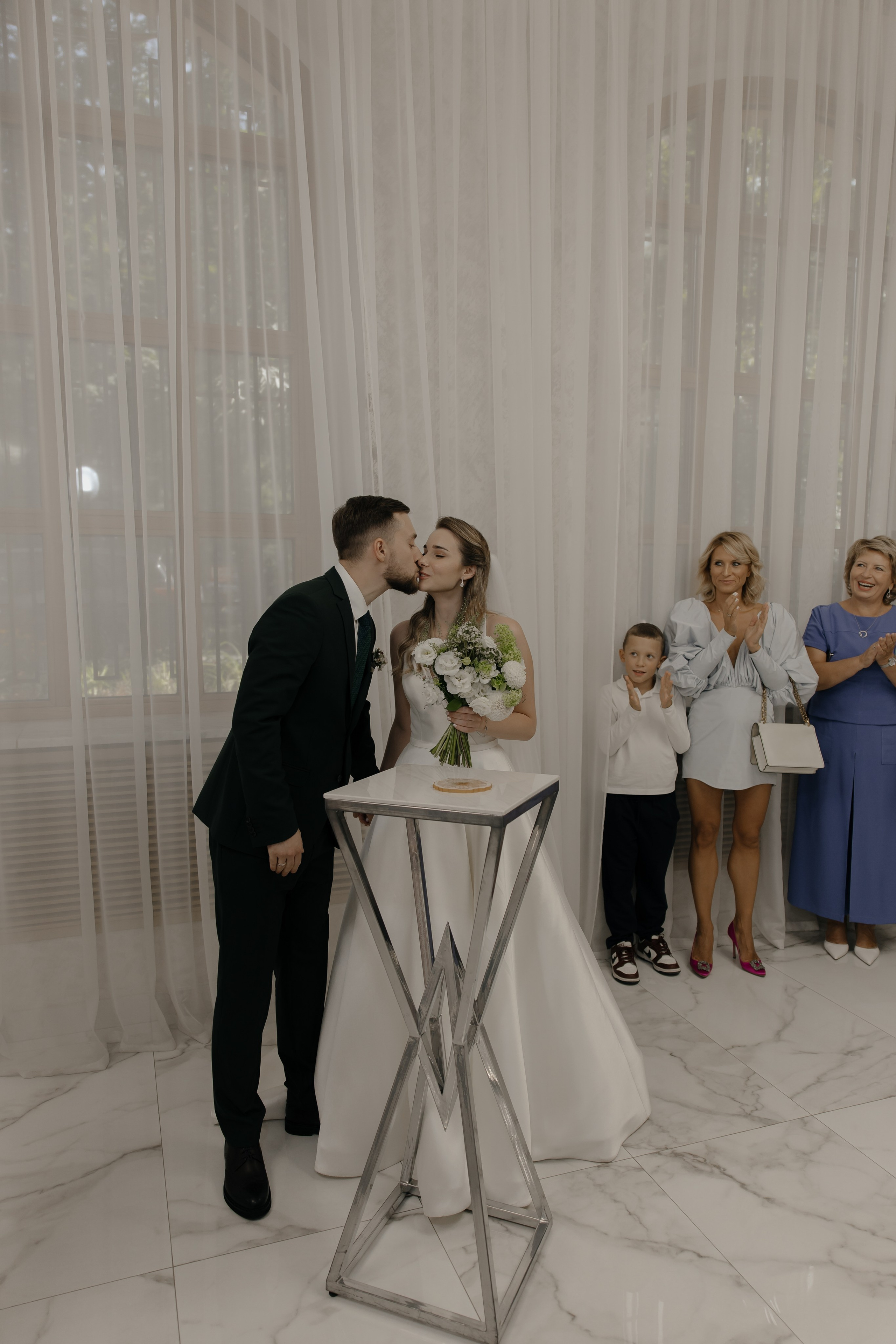 10.08.2024. RETOUCH-HOUSE