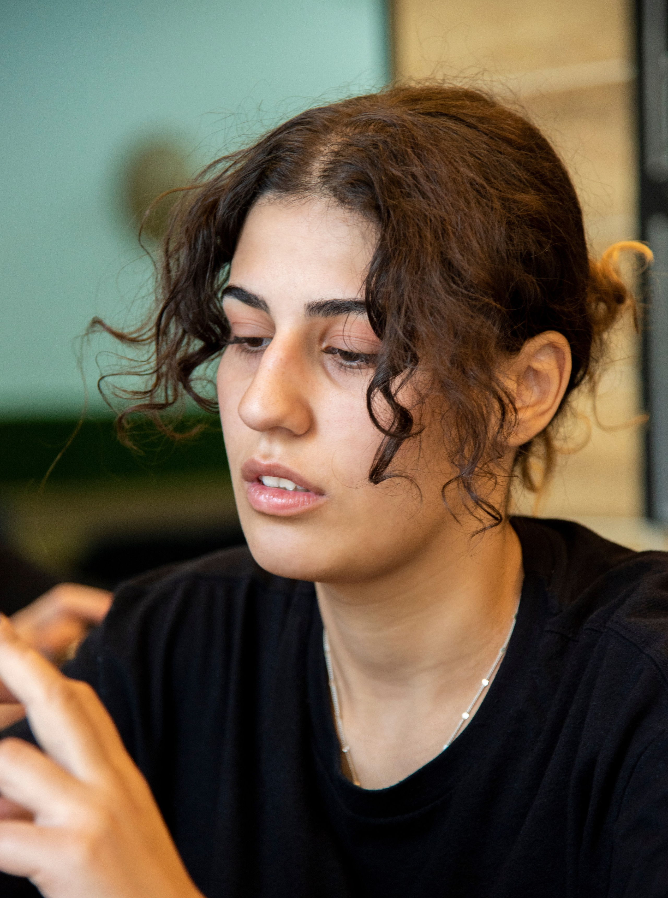 девушка, кудри, армянка, брюнетка, бармен, посёлок Лазоревское