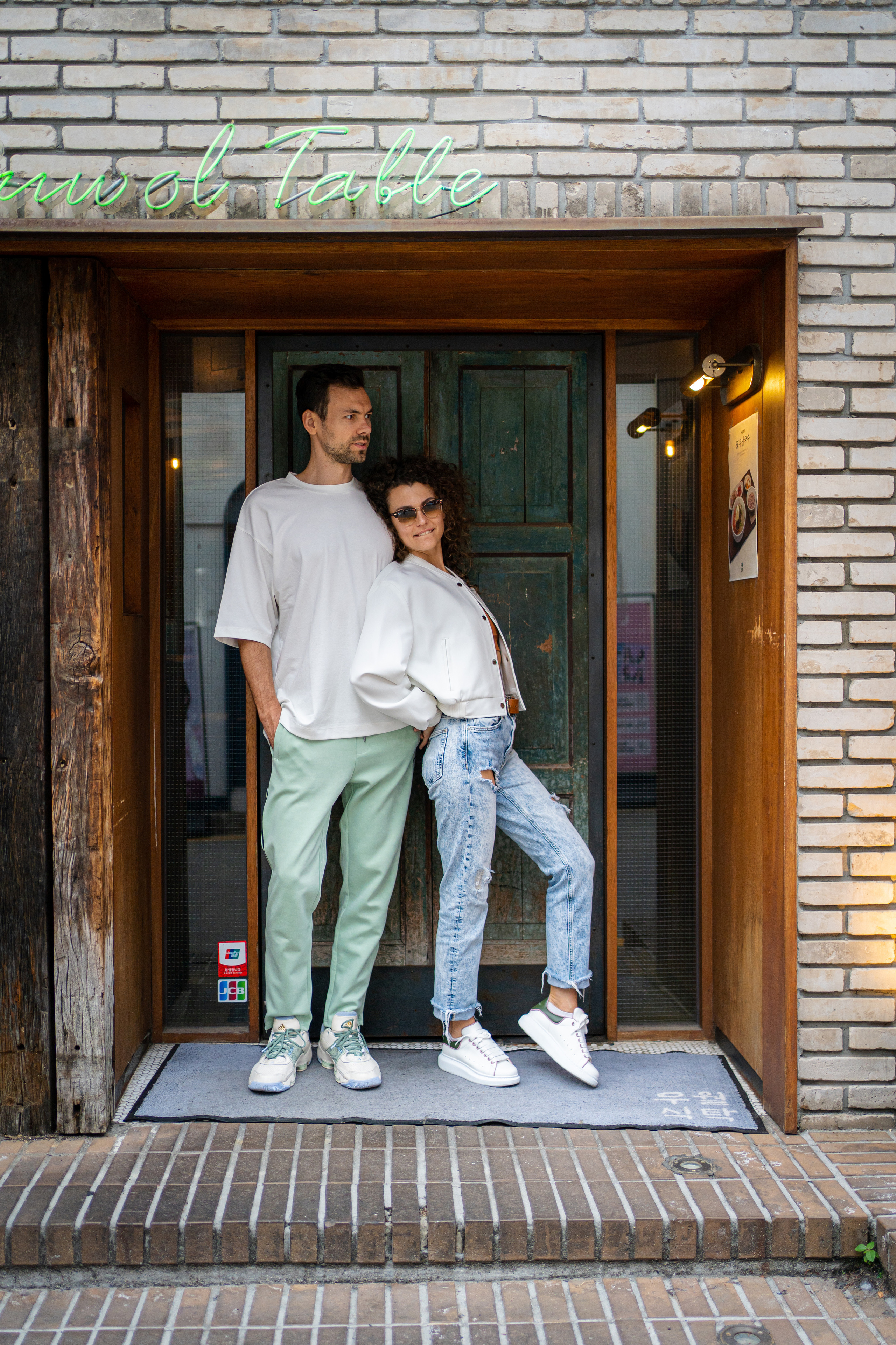 Света и Паша, Каннам. Photographer & Videographer based in Ansan, South Korea