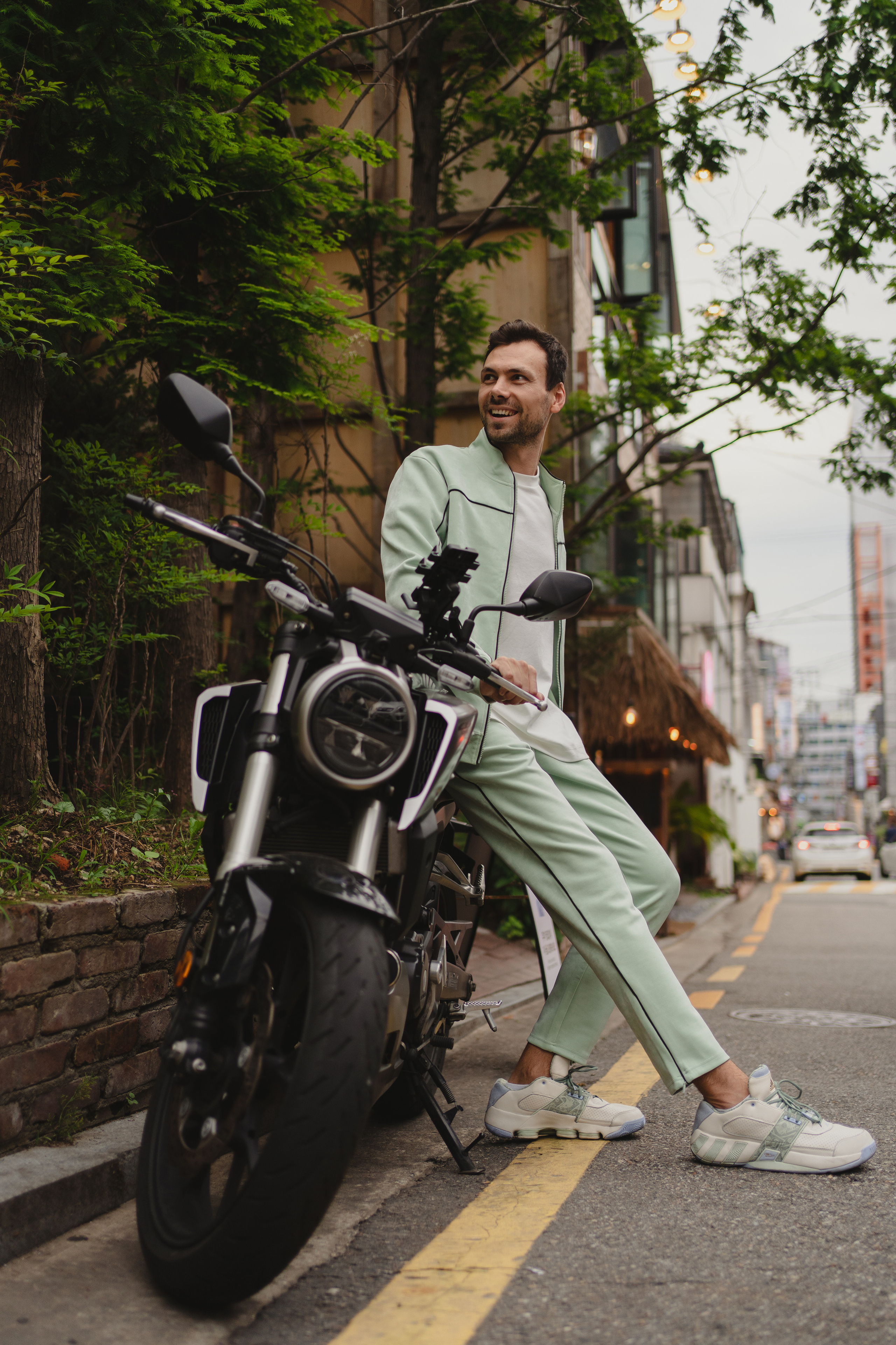 Света и Паша, Каннам. Photographer & Videographer based in Ansan, South Korea