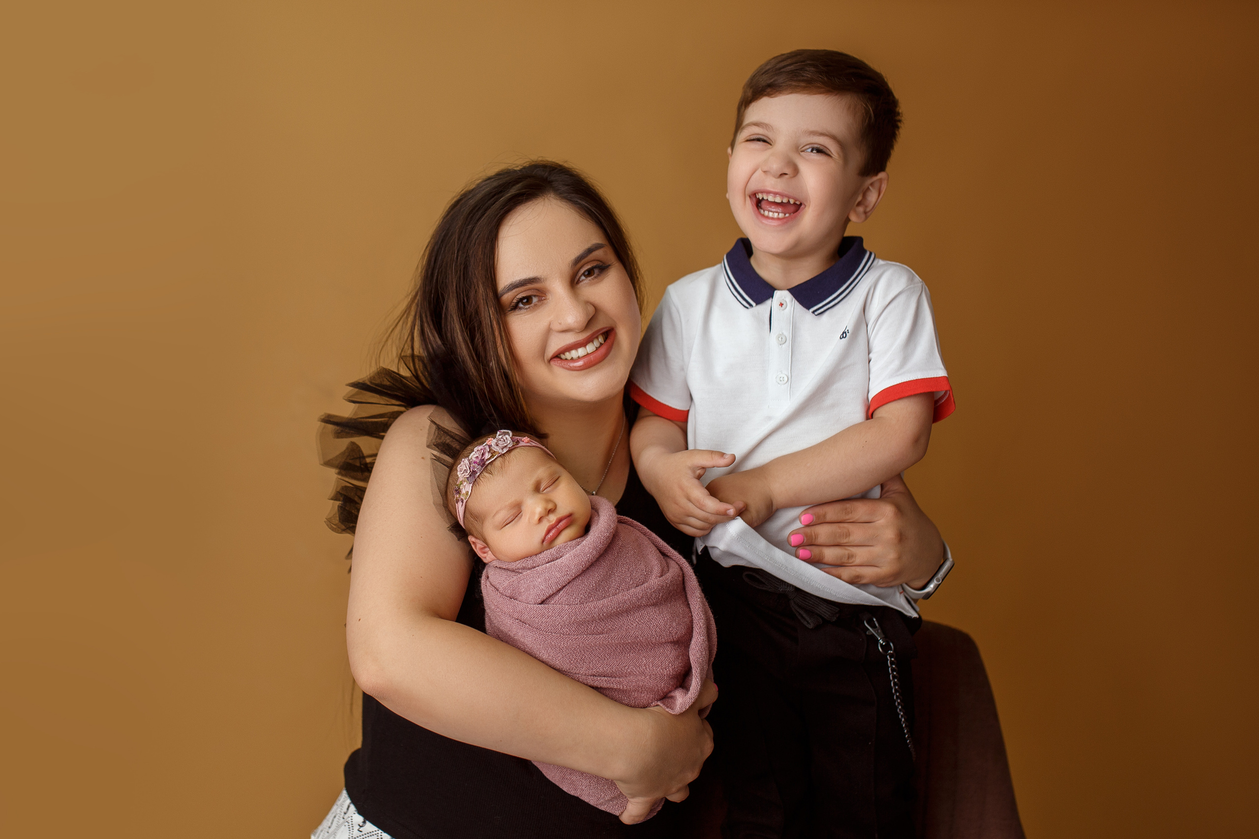 Новорожденные с семьей. Детский фотограф и фотограф новорожденных в Воронеже Наташа Алехина