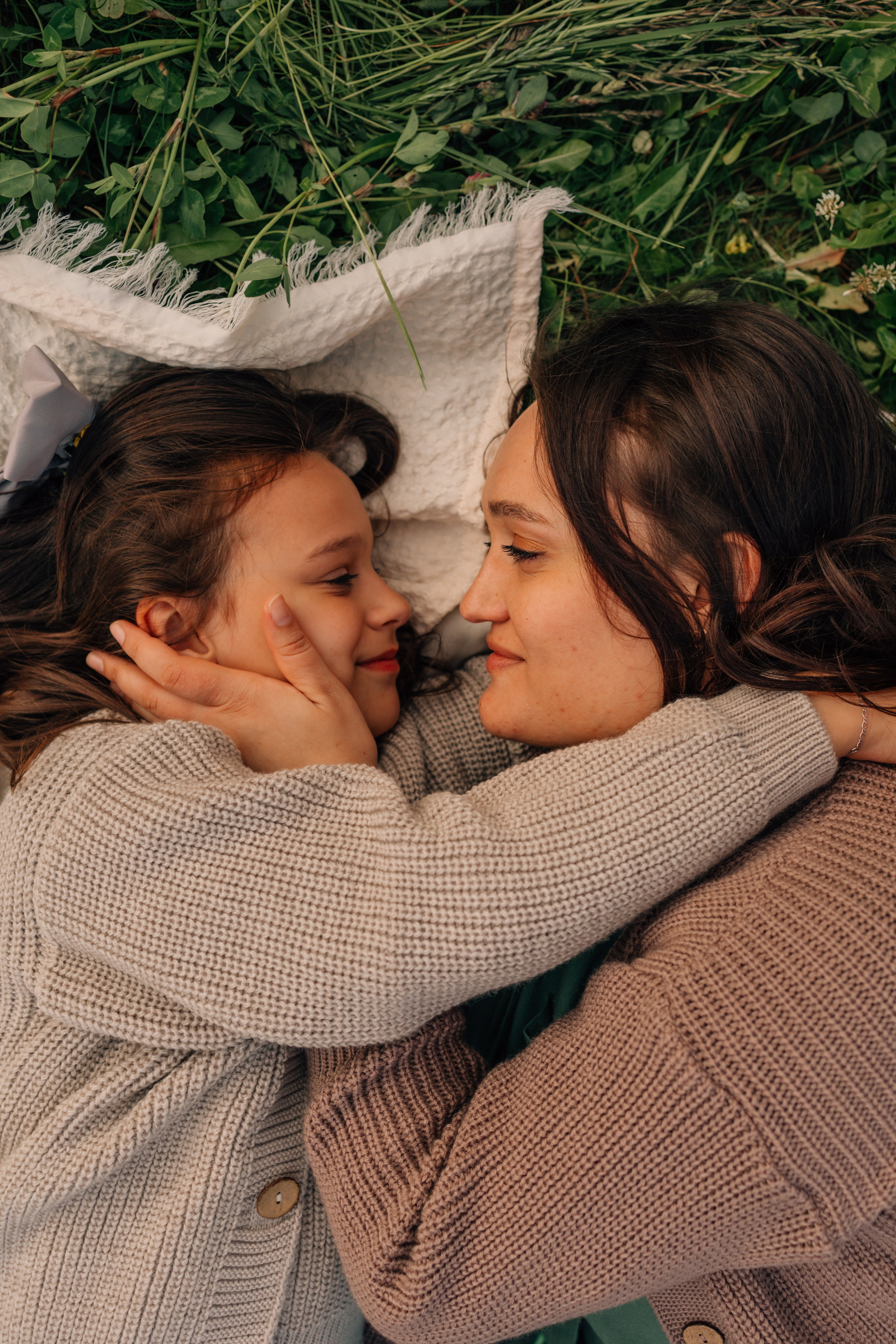 Анна, Марчелло, Настенька и Влада в поле. Фотограф Москва Светлана Кирюшина