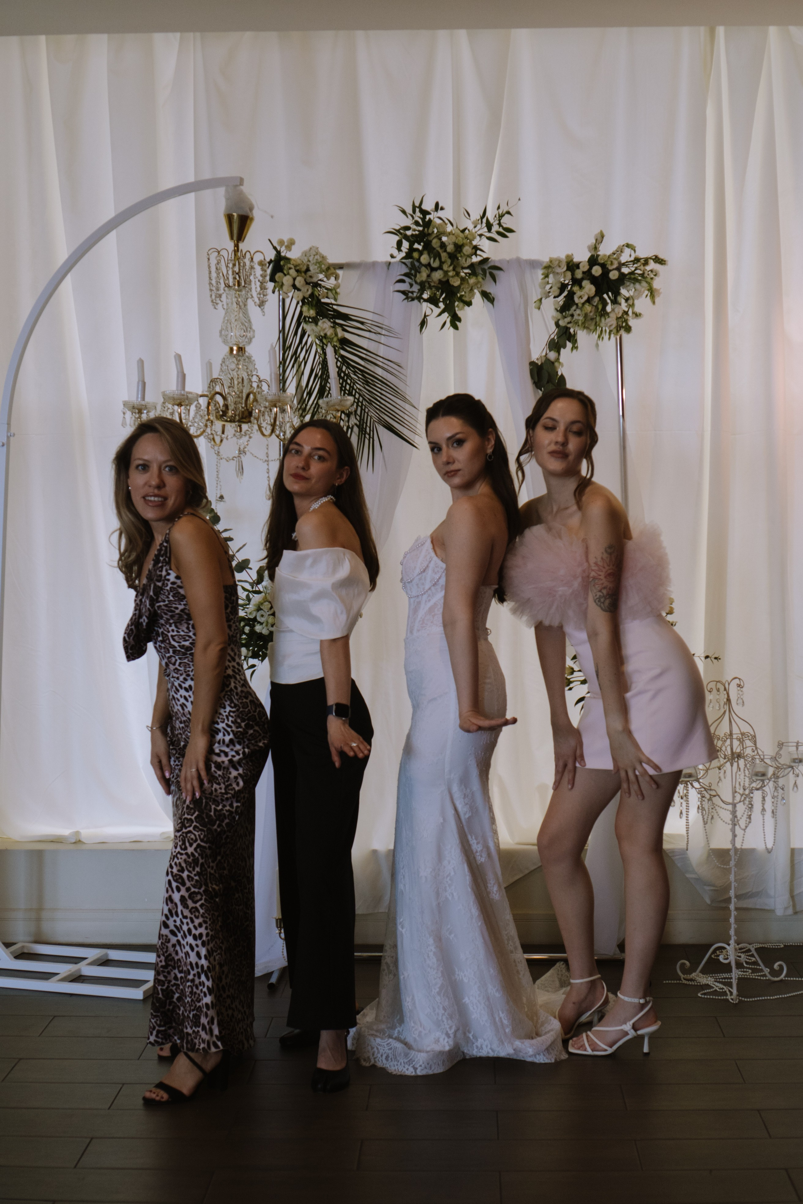 СВАДЕБНЫЙ БАНКЕТ НА ВЛАДИМИРСКОЙ В САНКТ-ПЕТЕРБУРГЕ (КАМЕРНАЯ СВАДЬБА). Профессиональный фотограф, Санкт-Петербург — Виктория Богомолова