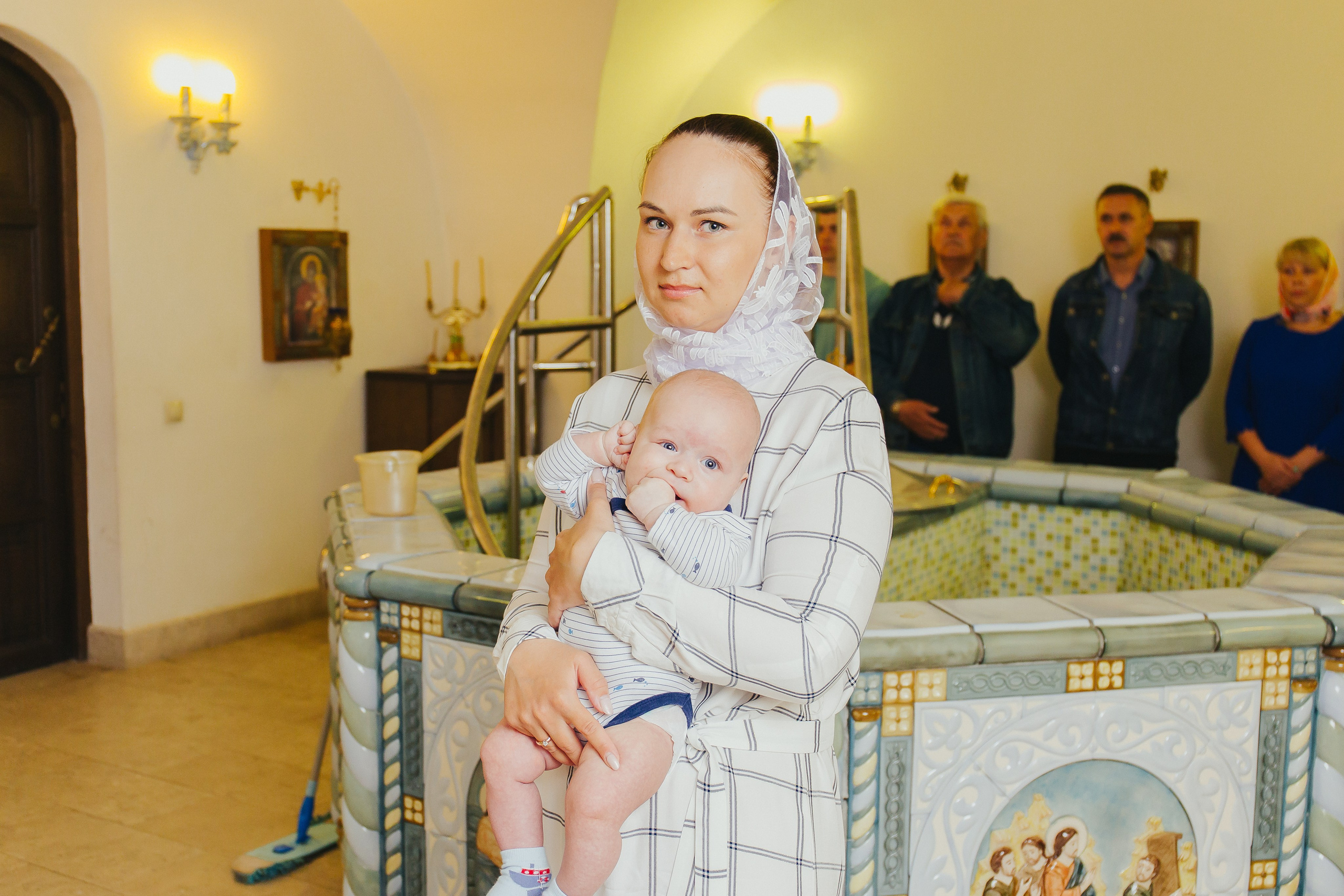 Крещение Михаила. Церковь Явления Пресвятой Богородицы. Фотограф новорожденных и детский в Сергиевом Посаде Кругликова Юлия