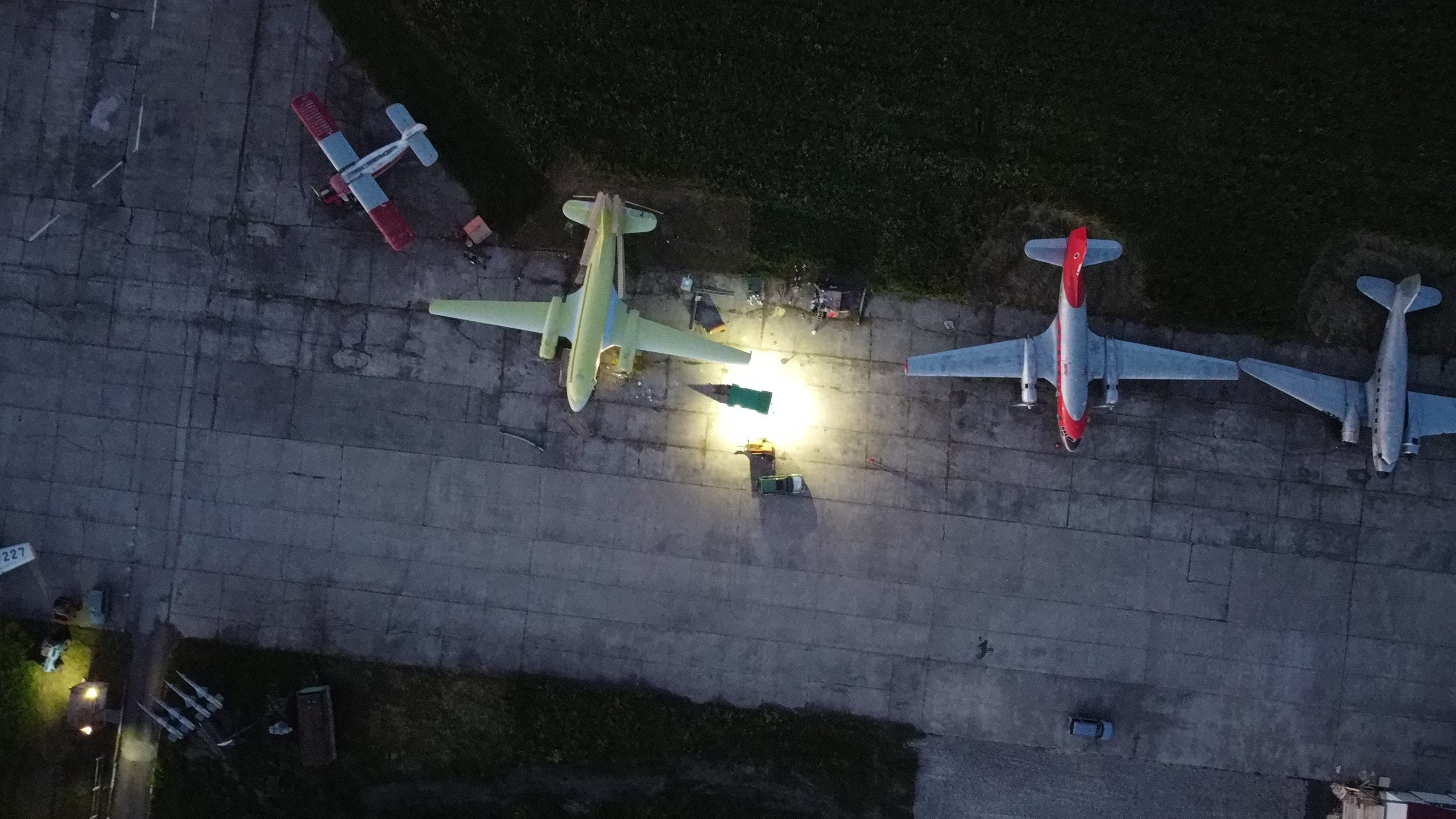 Ил-14Т «Голубая Мечта» — покраска (2022г). Фотоальбом показывающий увлекательный мир авиации и мир медведей Андрея Иванова