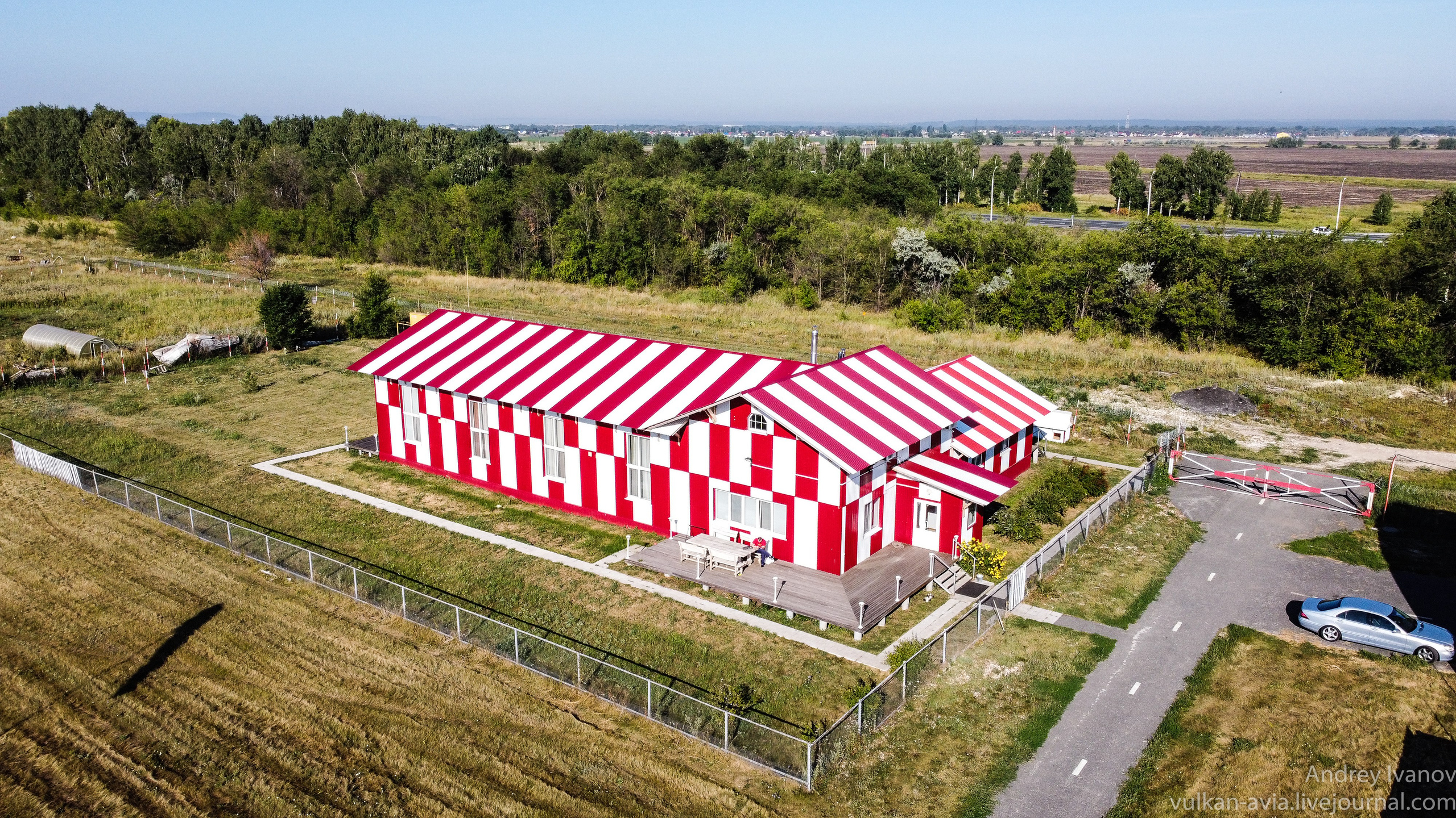 Амдерма — наука (2020 г.). Фотоальбом показывающий увлекательный мир авиации и мир медведей Андрея Иванова
