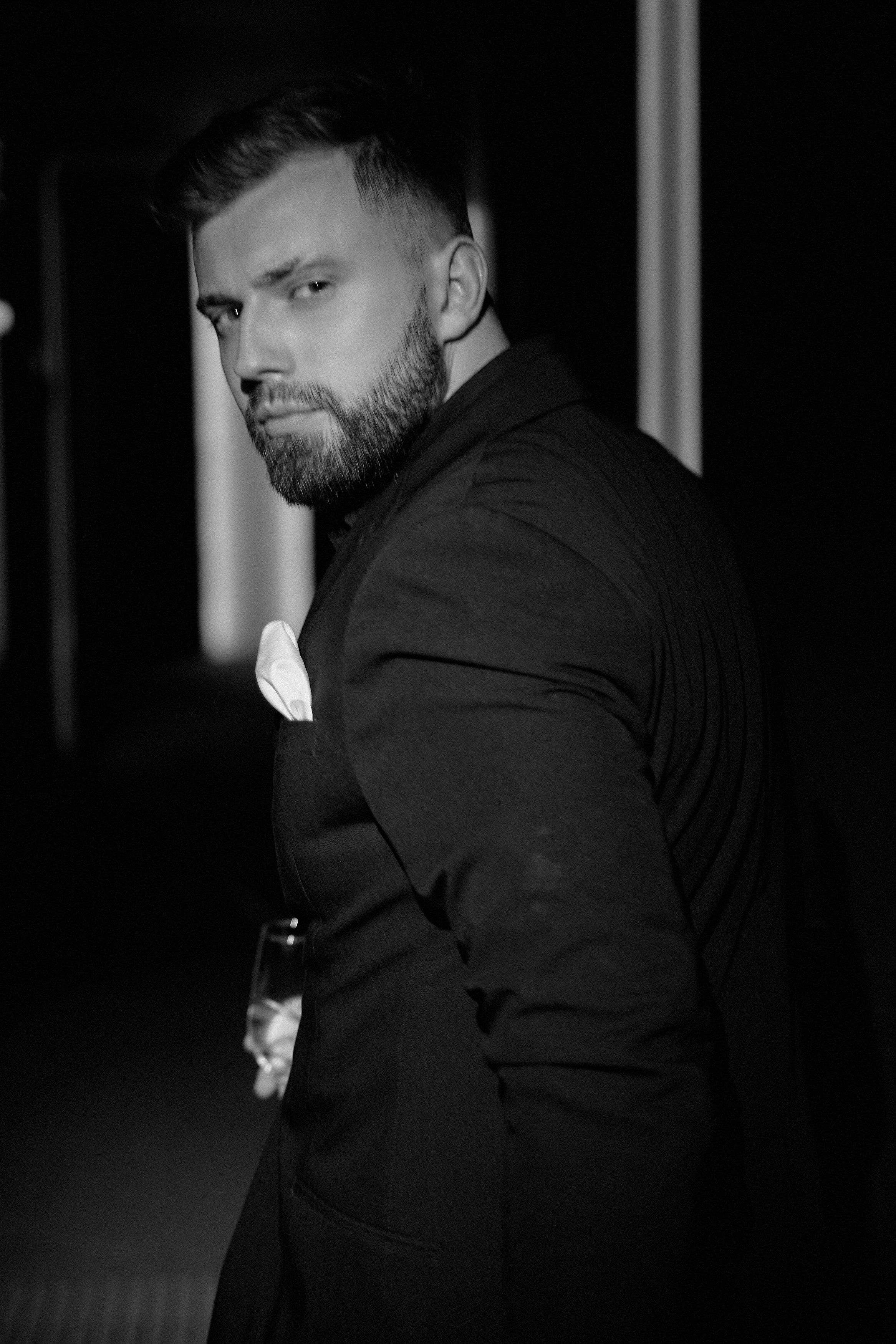 TOTAL BLACK. Дмитрий Мазуркевич: Профессиональный Репортажный Фотограф